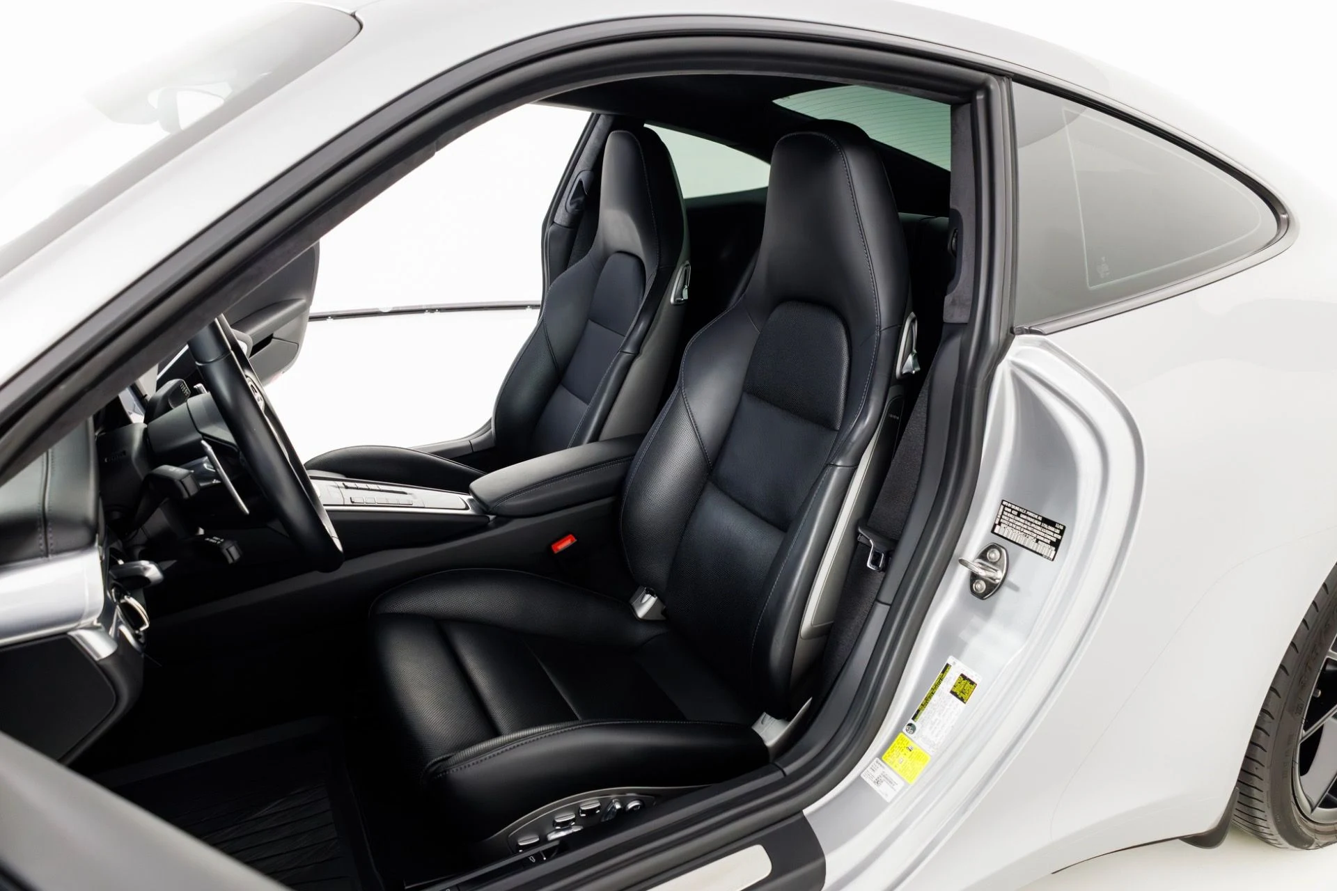 mph013_1482003075_Used_2017_Porsche_911_Carrera_S_1769117478_ff3a232e98