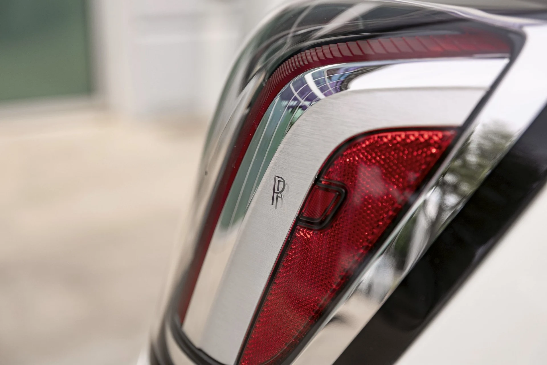 mph013_1485374369_Hi_Tech_Luxury_Imports_LLC_SCA_13_GZ_09_TU_235637_image_13_b65cf27c0c