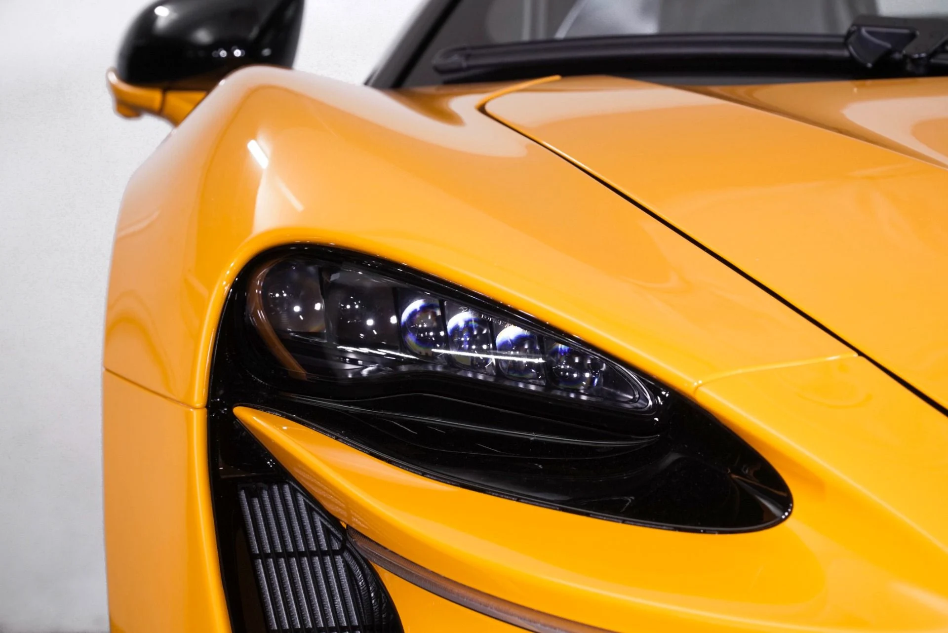 mph013_1486373757_New_2026_Mc_Laren_Artura_Spider_1783063264_2a23ea5dd1