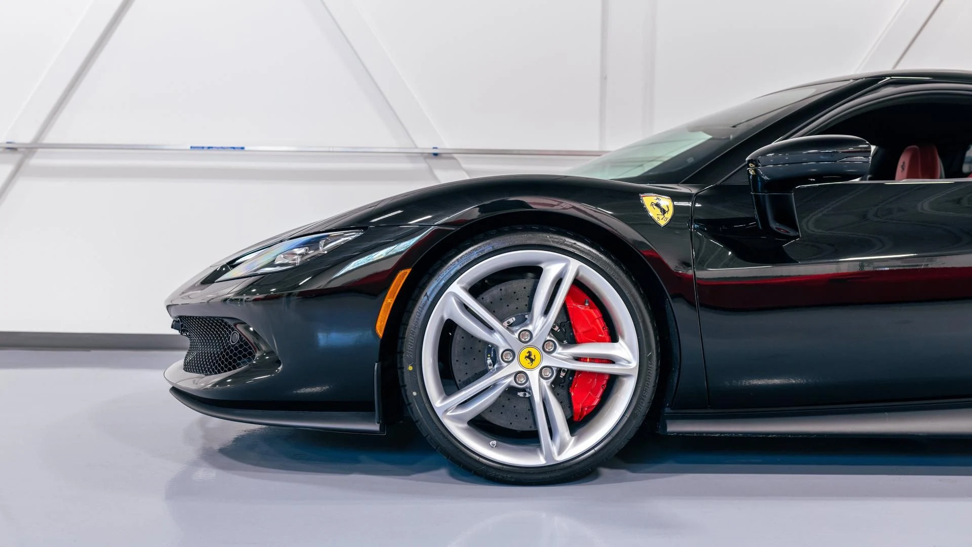 mph013_148652797_Used_2025_Ferrari_296_GTB_Base_1786365498_292c61f2c2