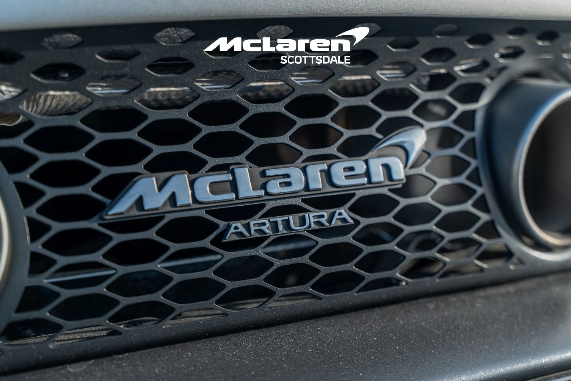 mph013_1493032902_Used_2023_MCLAREN_ARTURA_1766275196_43c8265e6f