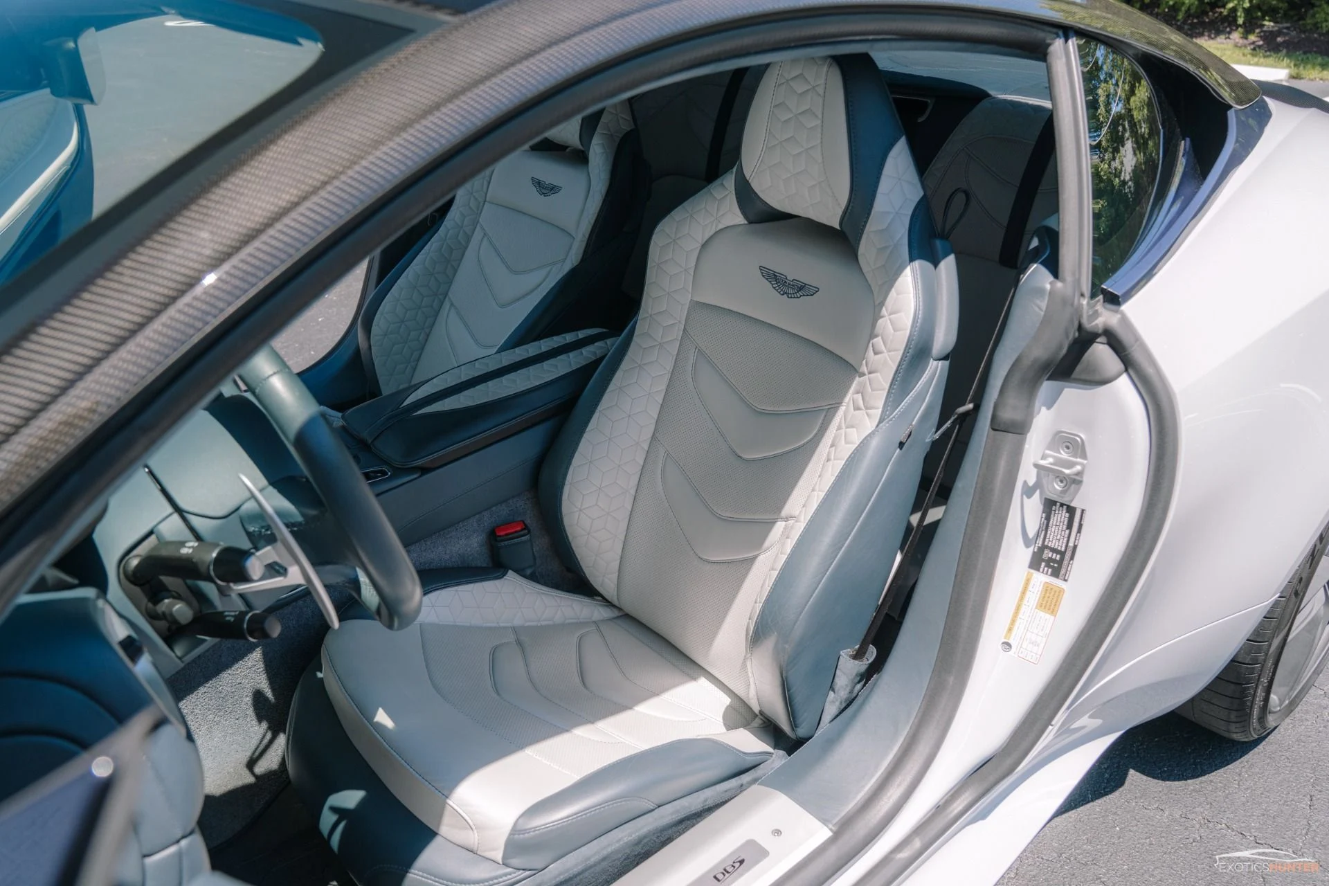 mph013_1494392307_Used_2019_Aston_Martin_DBS_Superleggera_in_White_Stone_w_Carbon_Exterior_1755546225_1398d452f4