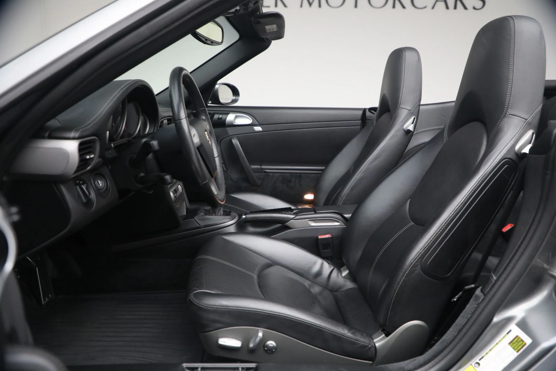 mph013_1501799779_Used_2008_Porsche_911_Carrera_4_1765923894_a91cc62a1f