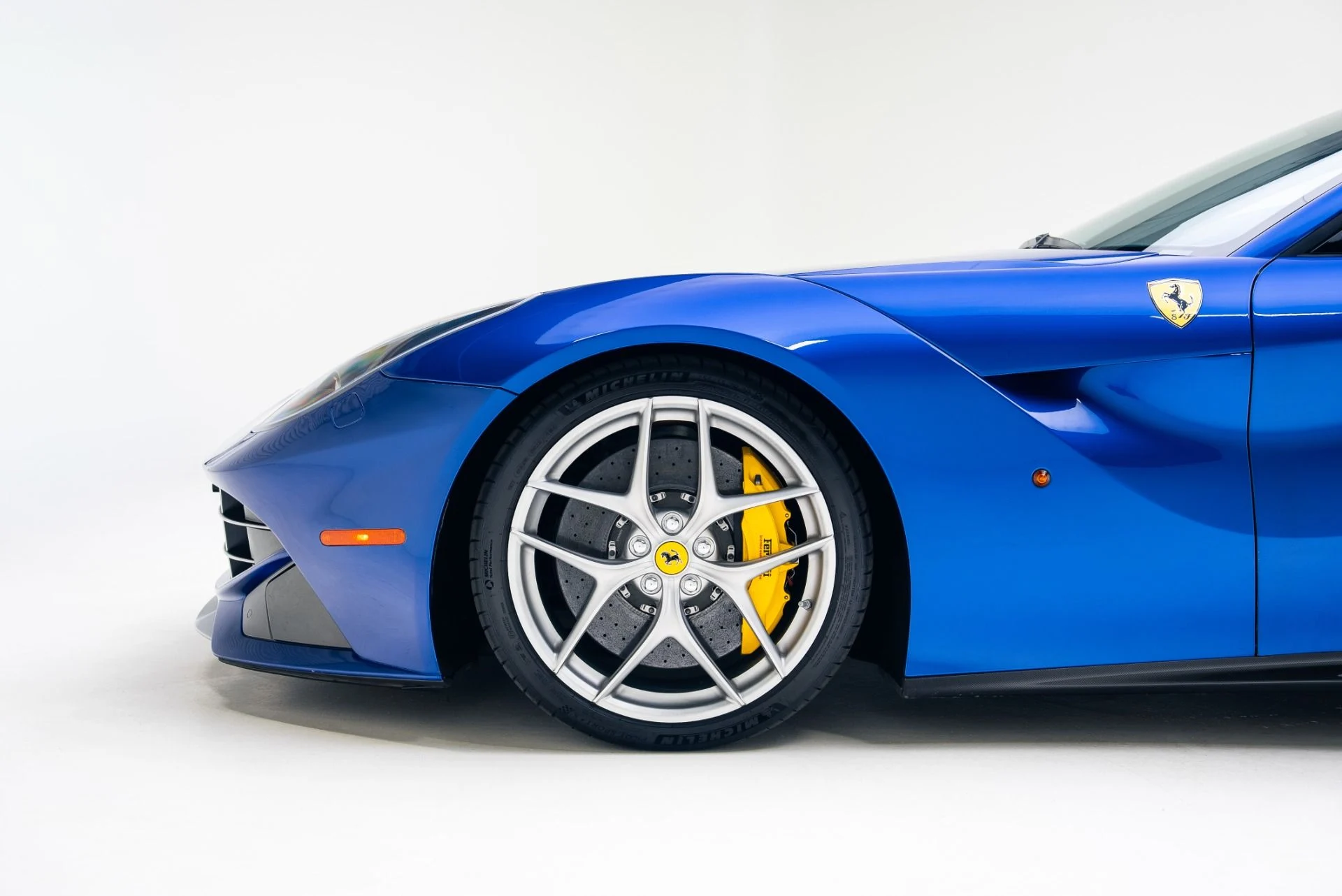 mph013_1511977061_Used_2016_Ferrari_F12berlinetta_1767213566_d5c7a6549e