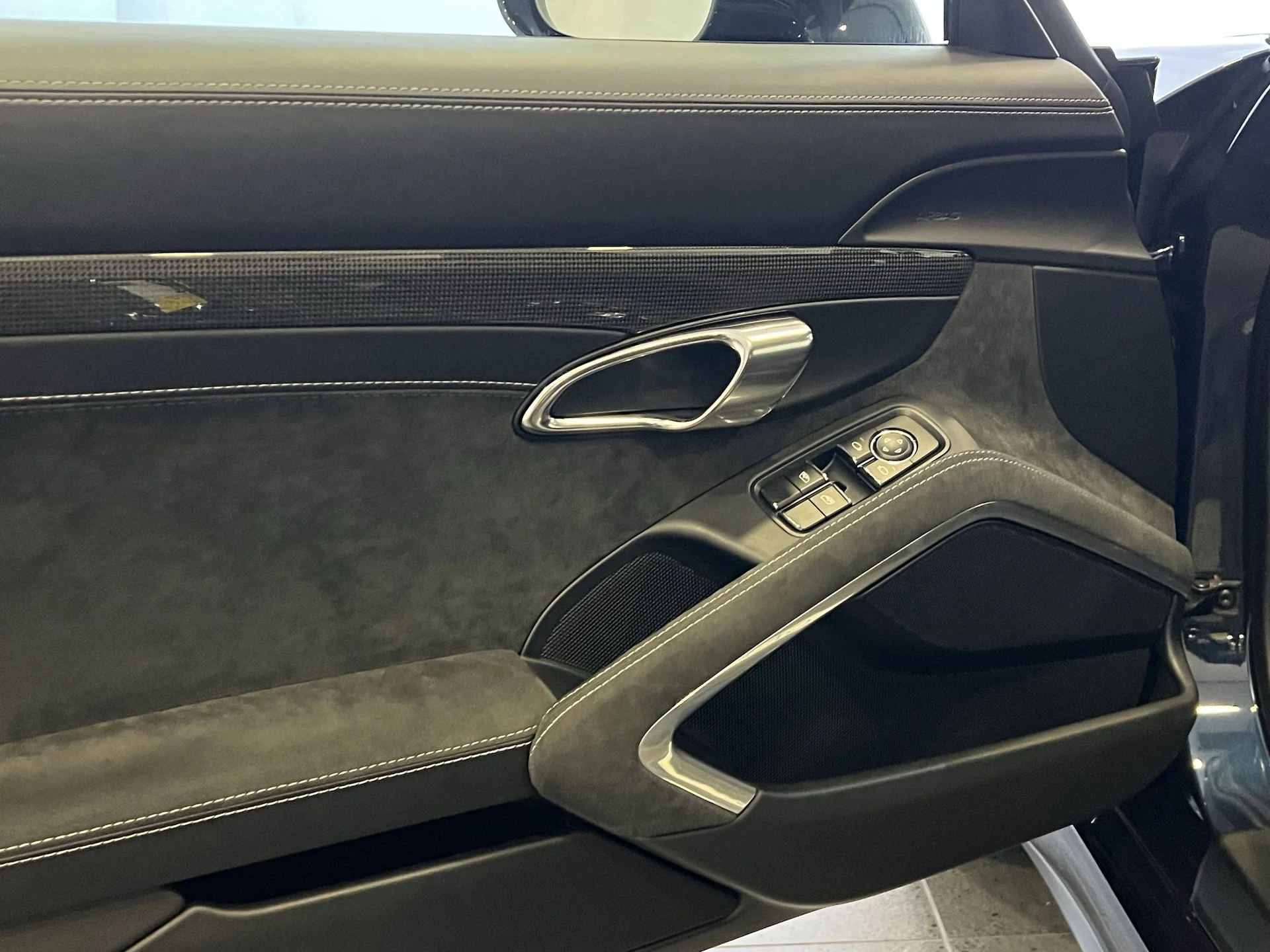 mph013_1516759540_5c151cf0d56f87220dc4a11206517108x_f2f0f24226