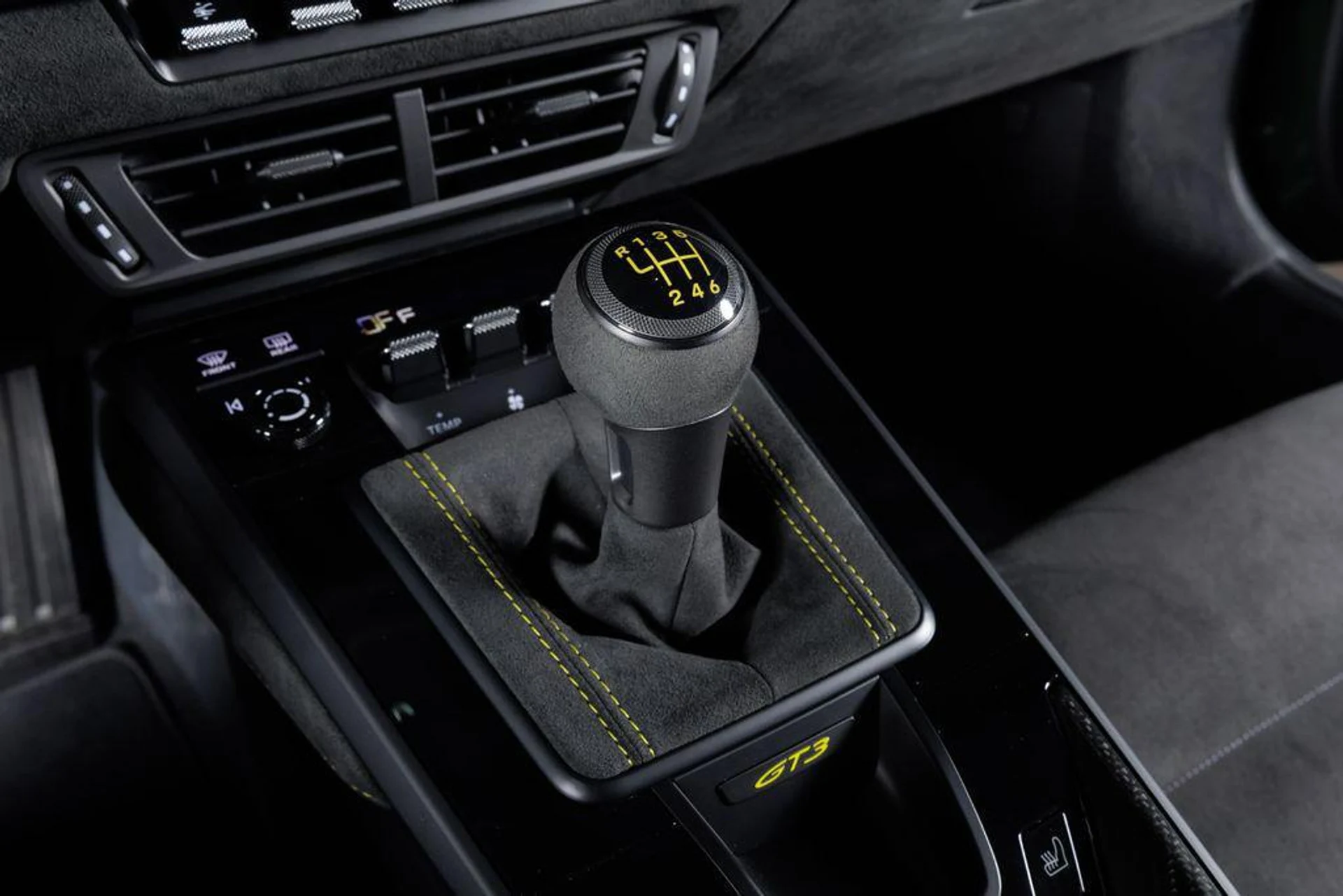 mph013_1517712345_e50_Q6x7vwj_K611w8_CFI_Cs_Uk1_Hvs_8c8ceace3a