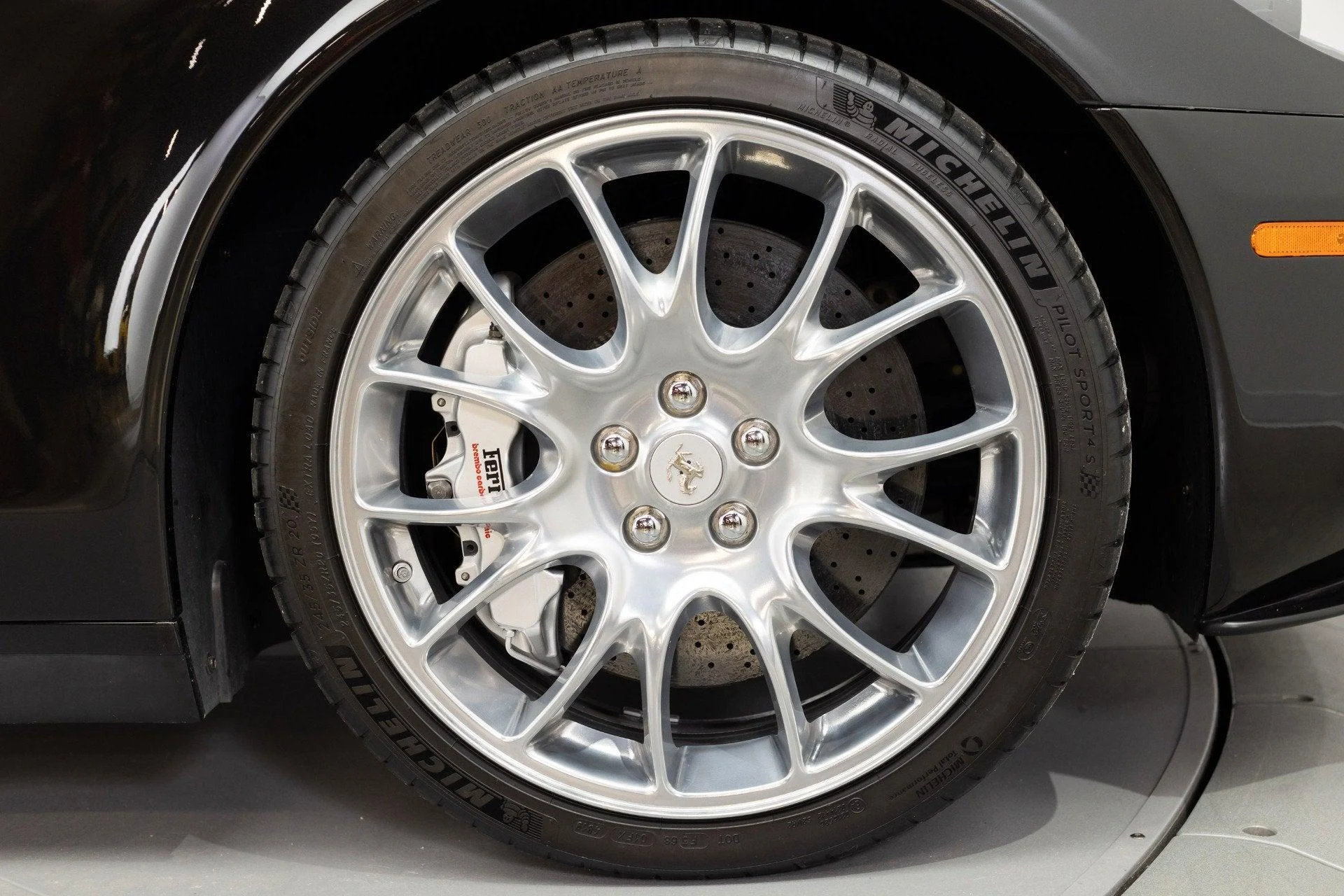 mph013_1523177772_Used_2009_Ferrari_612_Scaglietti_OTO_1777730448_7a1d579c8e