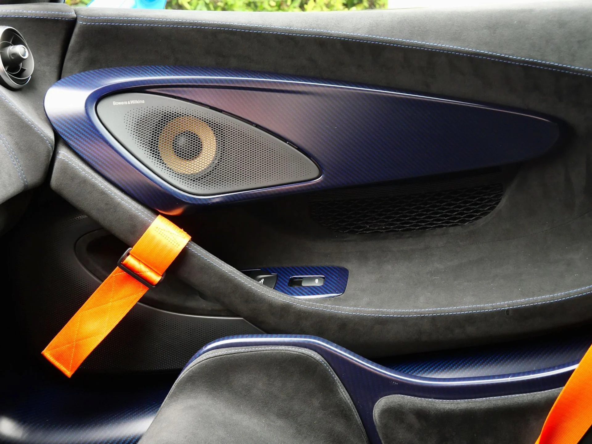 mph013_1529645369_f68fb0d600bcb71cf861e2212e0b6dcex_60b1e91edb