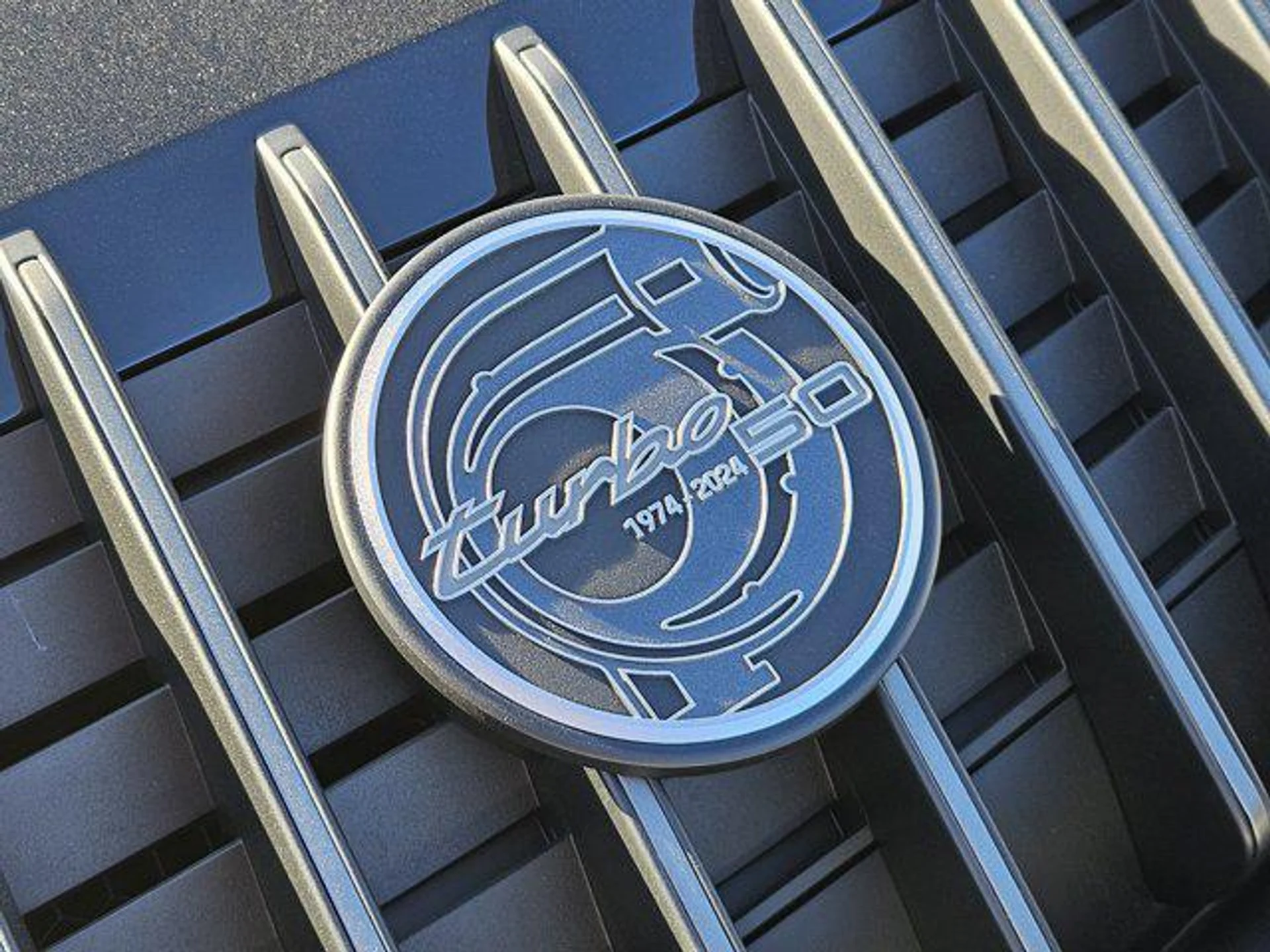 mph013_1534650697_Kjc_Ip6_At_A9r_Dz1c_G_LF_Dbd_Swg_Vc_82b0b7c720