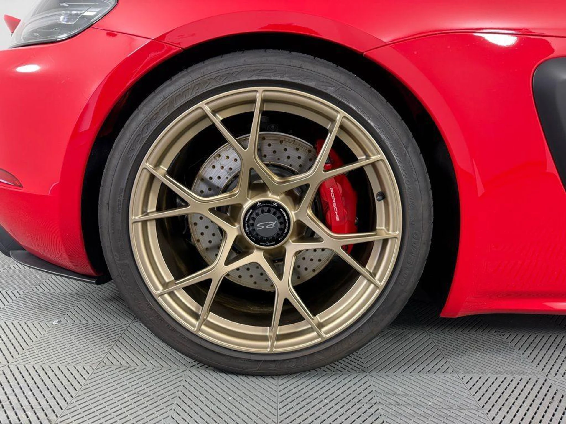 mph013_1537108182_XV_Ijvca0_Zfyf_U7ih7mkq_U_Lah_9_A_3ea810a48d