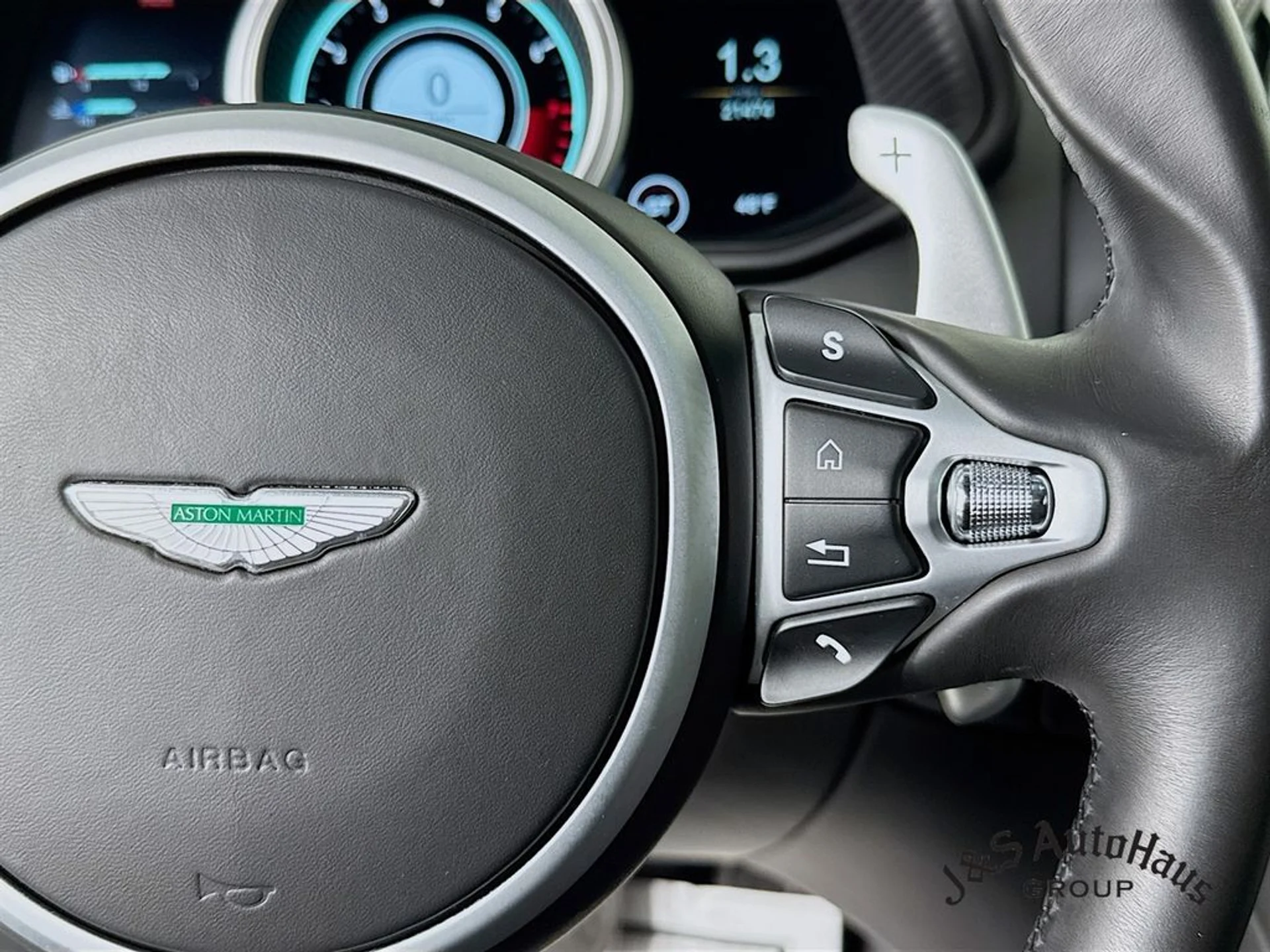 mph013_1542581876_vsklmrxophd4jhtqzpw5kn622rdd_e290fb5c5b