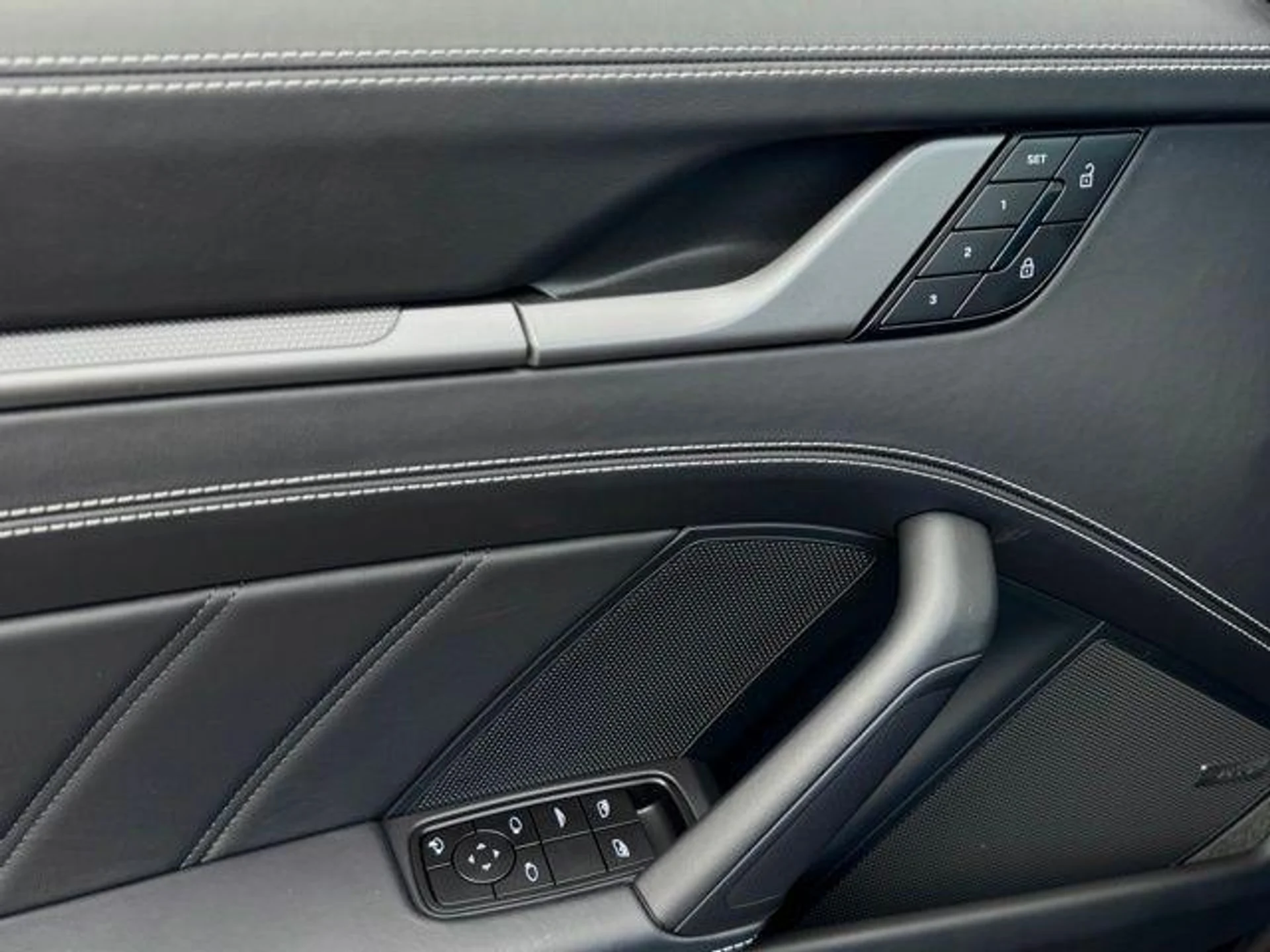 mph013_1545891005_o_Co_MCLYNSS_Dn_Fd2dtw_Uw_Zbub_AA_2bf69e0d2f