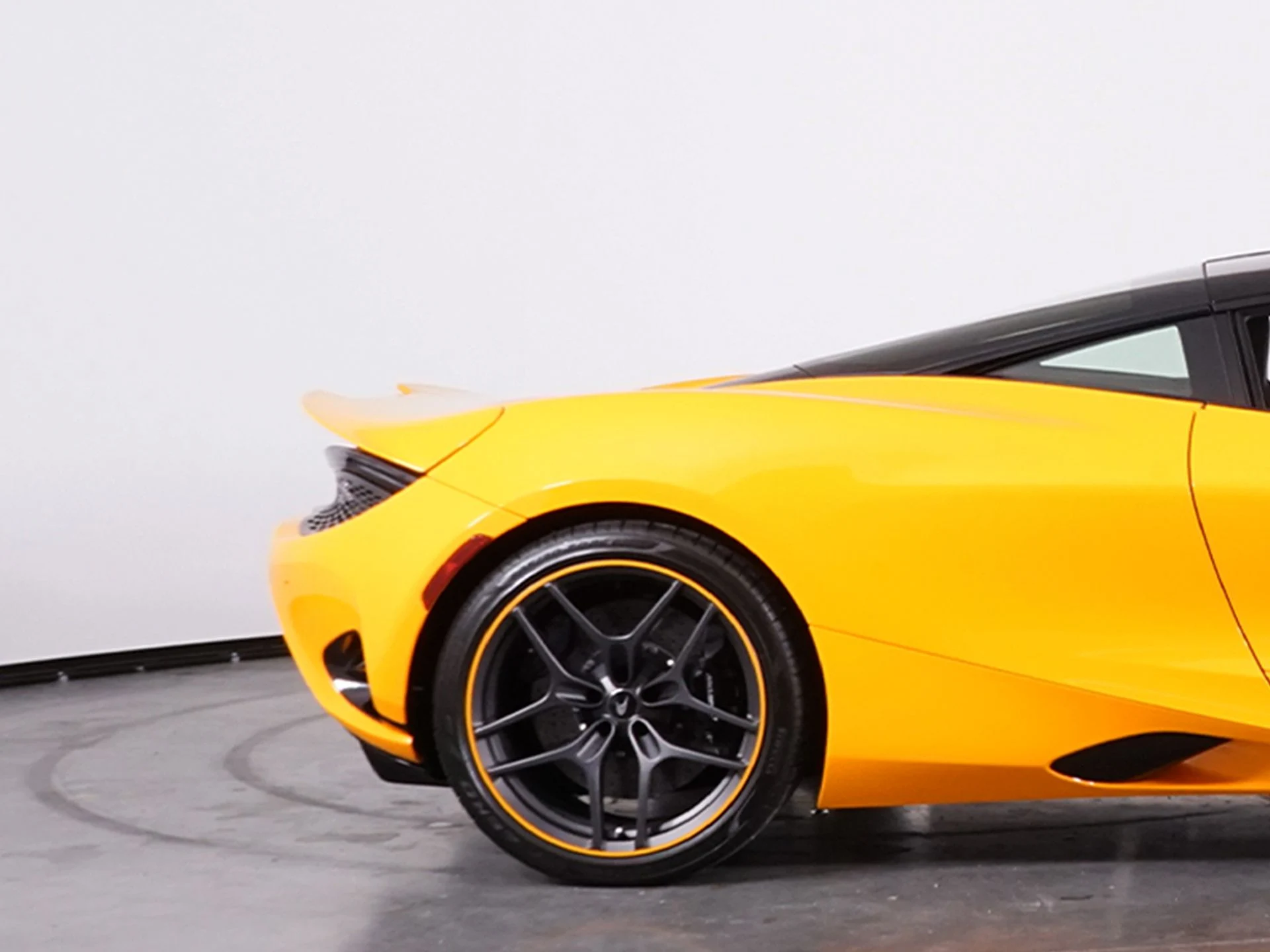 mph013_1547532102_de6dbed7370fd5eabe44ebc38449db0fx_2ee45bde66