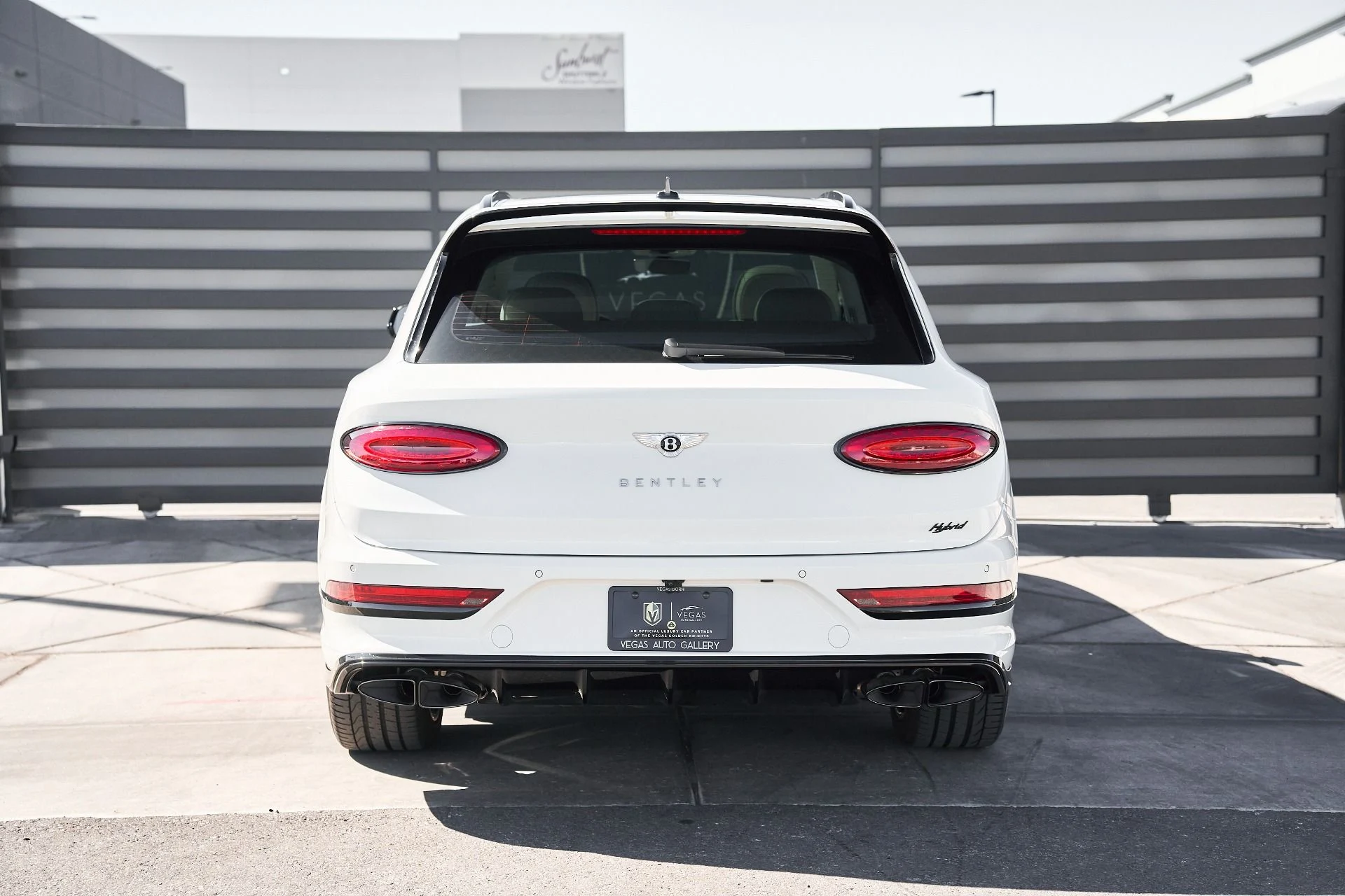 mph013_1555812490_Used_2024_Bentley_Bentayga_Hybrid_S_1759985924_78ed720373
