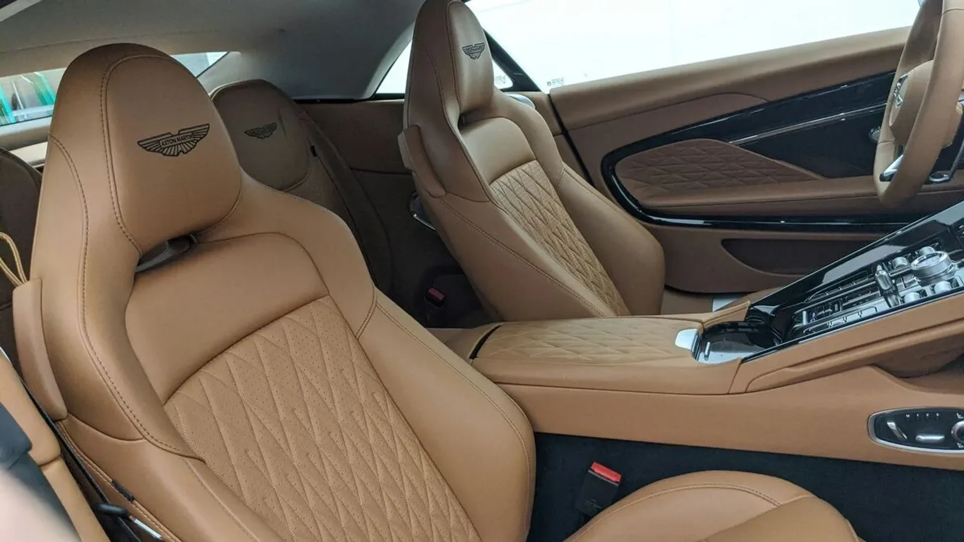 mph013_1558114084_vx11xqb79ah7n0fmt0he8ctdyuqy_4aa874da76