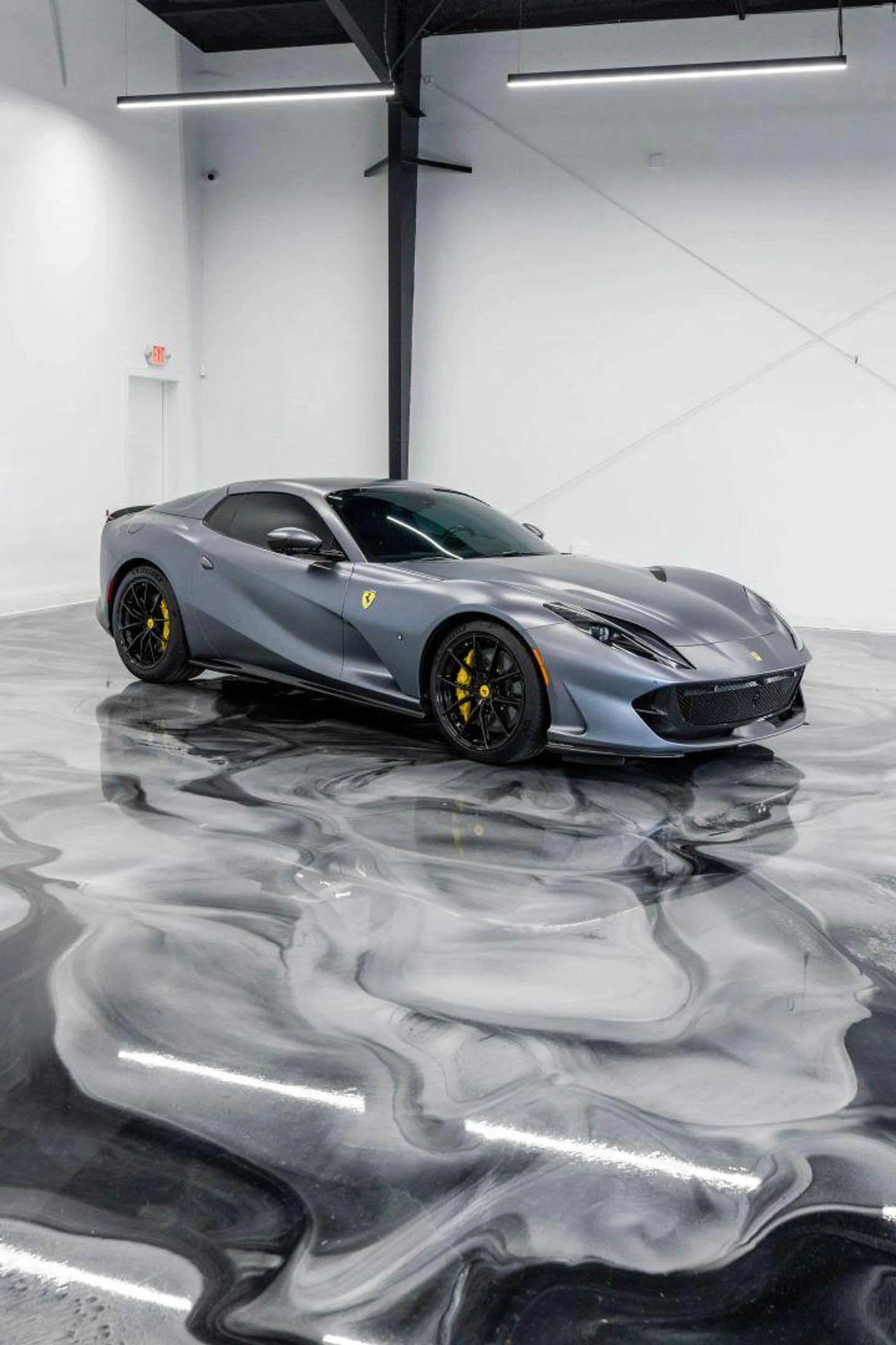 mph013_1558216612_Used_2023_Ferrari_812_GTS_Convertible_2_D_1792452565_c7d712eabd