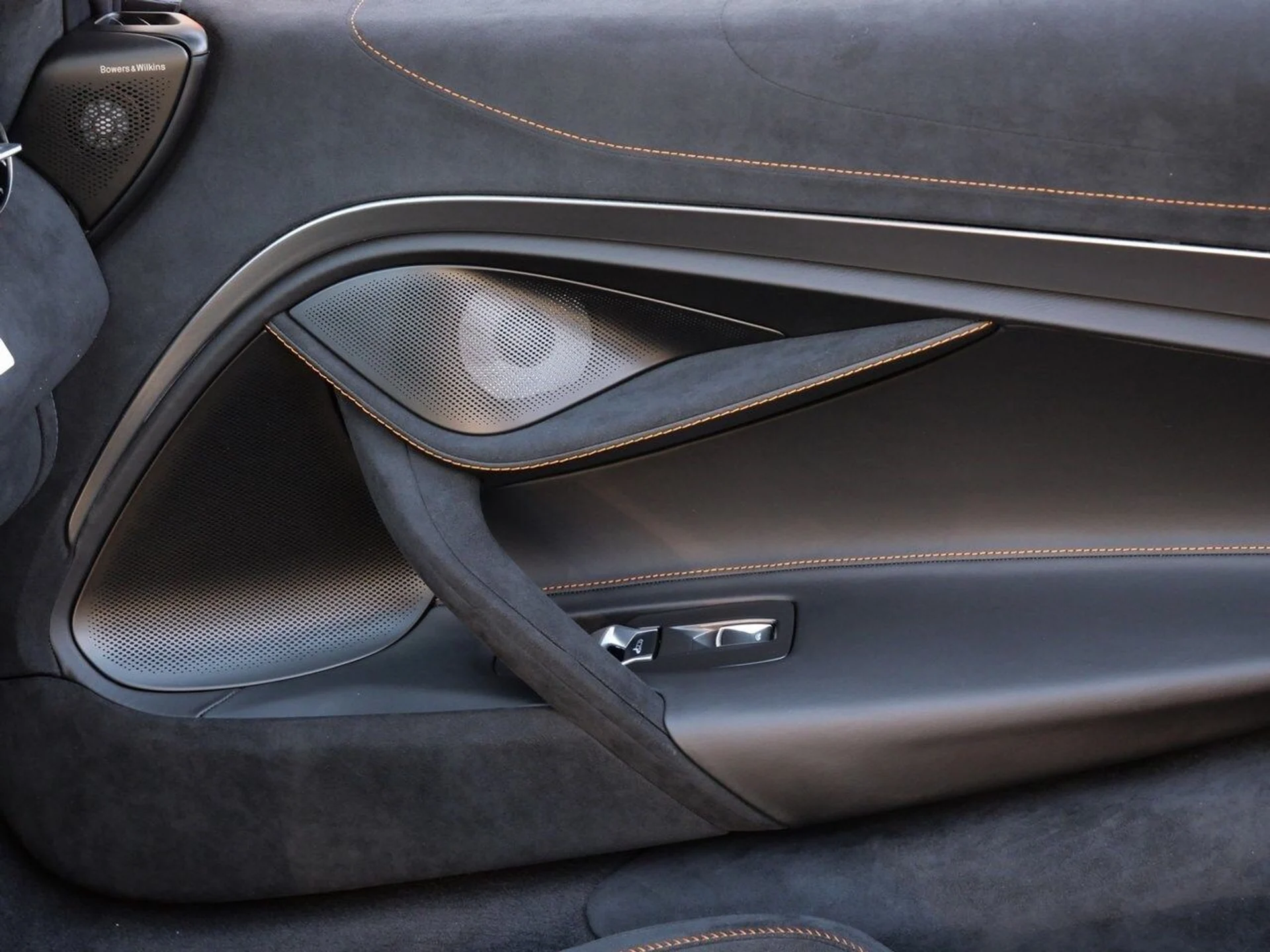 mph013_1558927911_82b7efa5ef2296970b950f2fe9b1b1a9x_2227144338