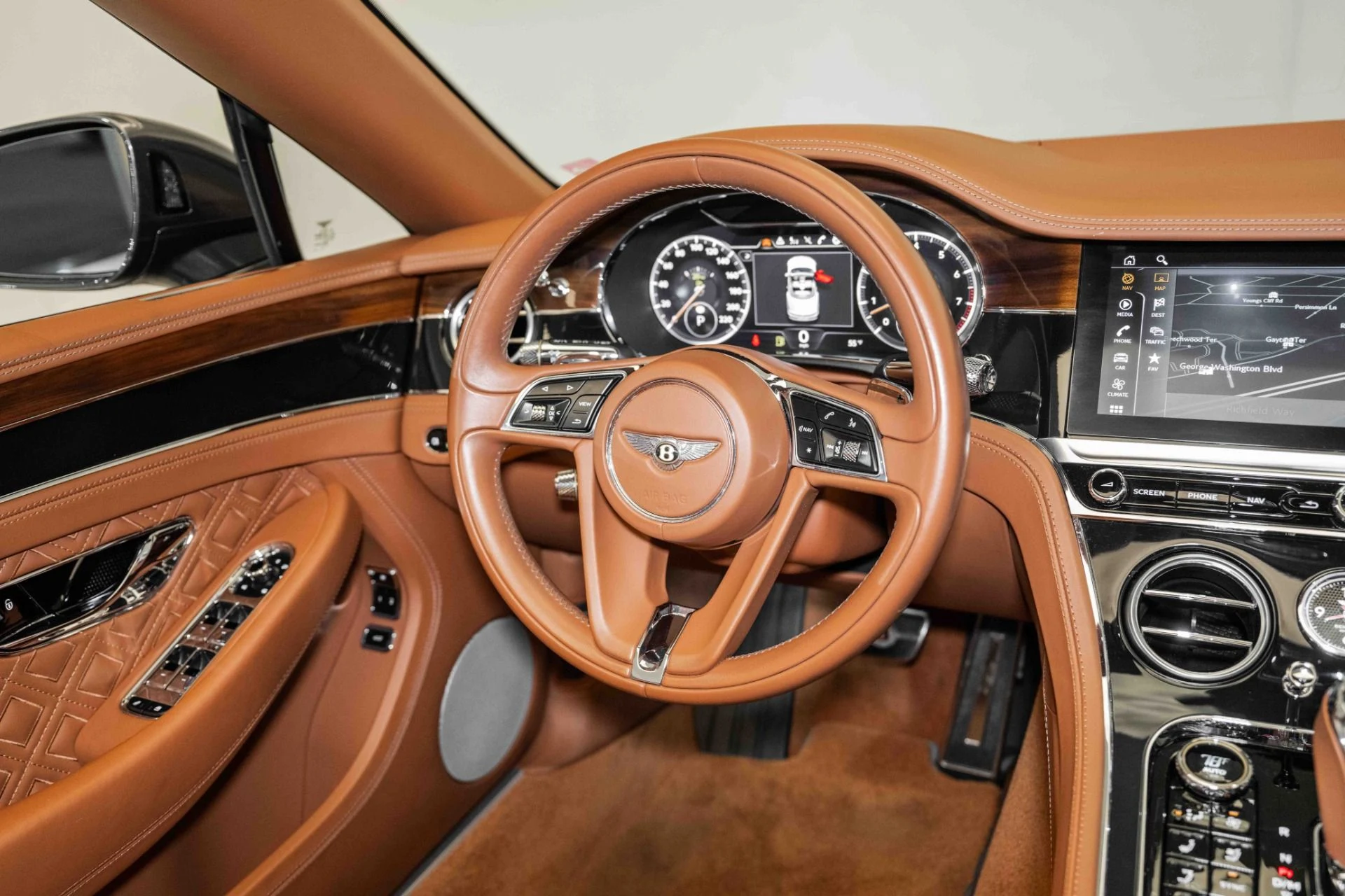 mph013_1563283813_Used_2020_Bentley_Continental_GTC_V8_1761331825_46166e6225