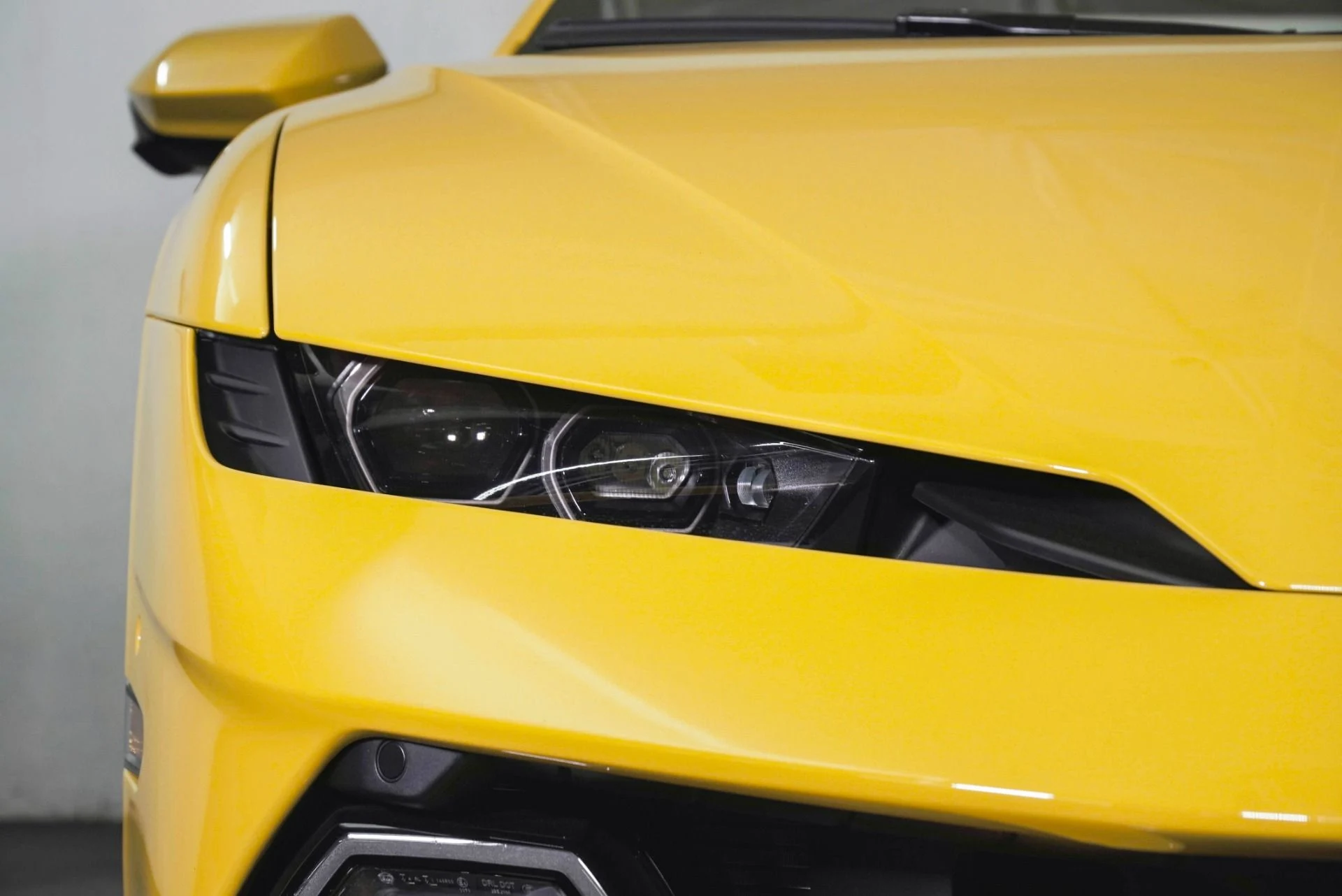 mph013_1563689117_Used_2026_Lamborghini_Temerario_1785784012_9b0b54601a