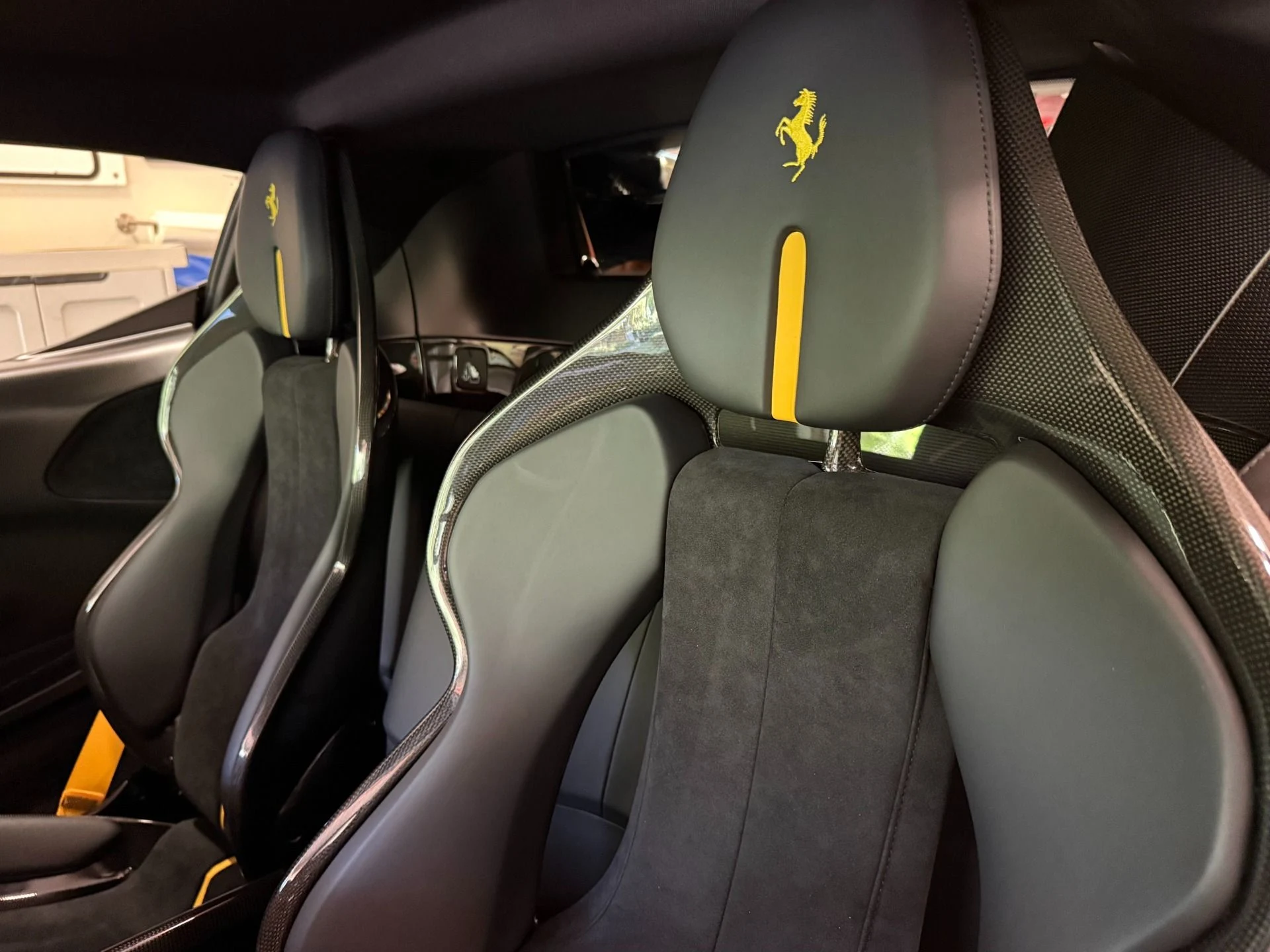 mph013_1563844258_Used_2021_Ferrari_SF_90_Stradale_1770238983_5c743ba40d