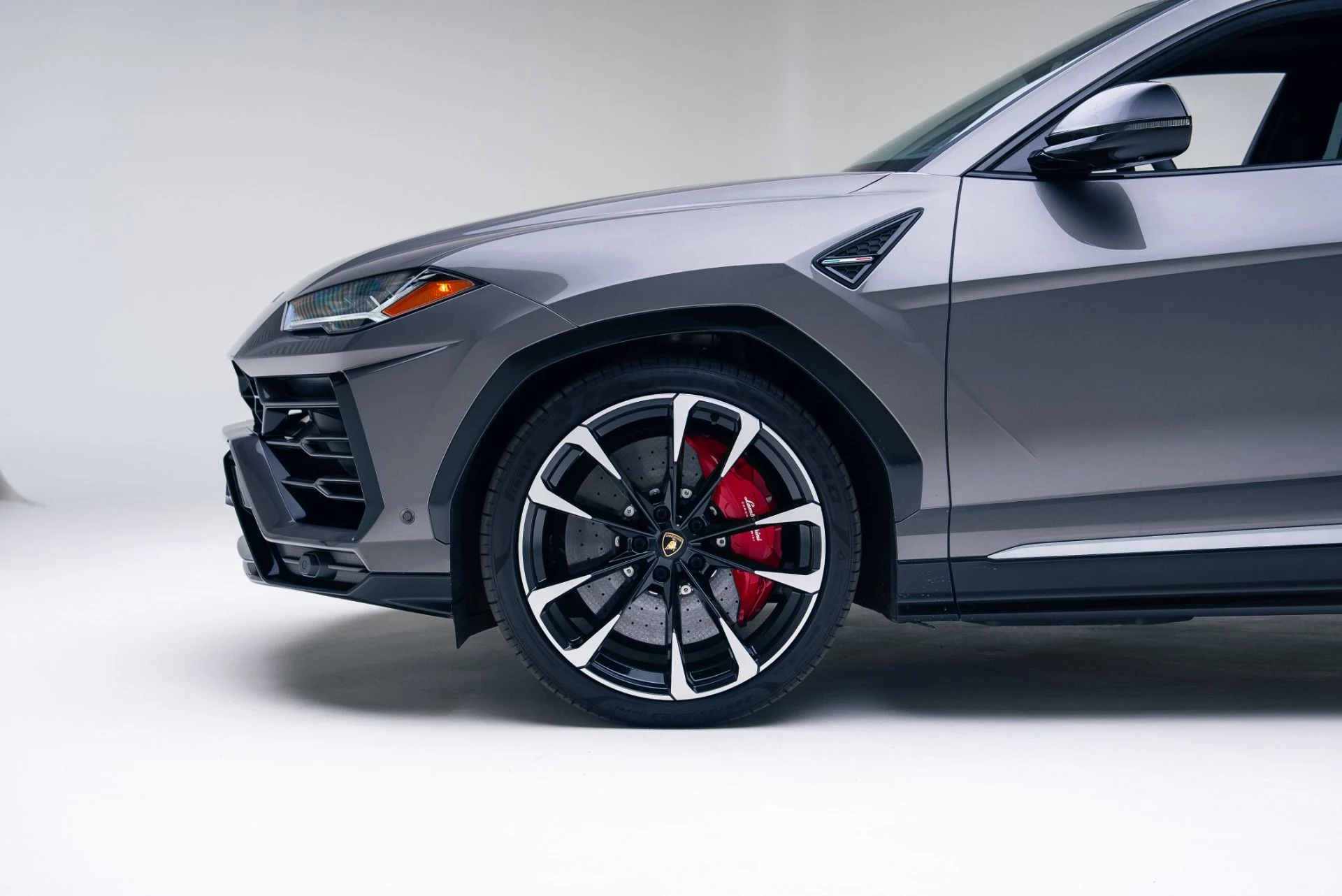 mph013_1570000518_Used_2021_Lamborghini_Urus_1764807920_3c212473e6