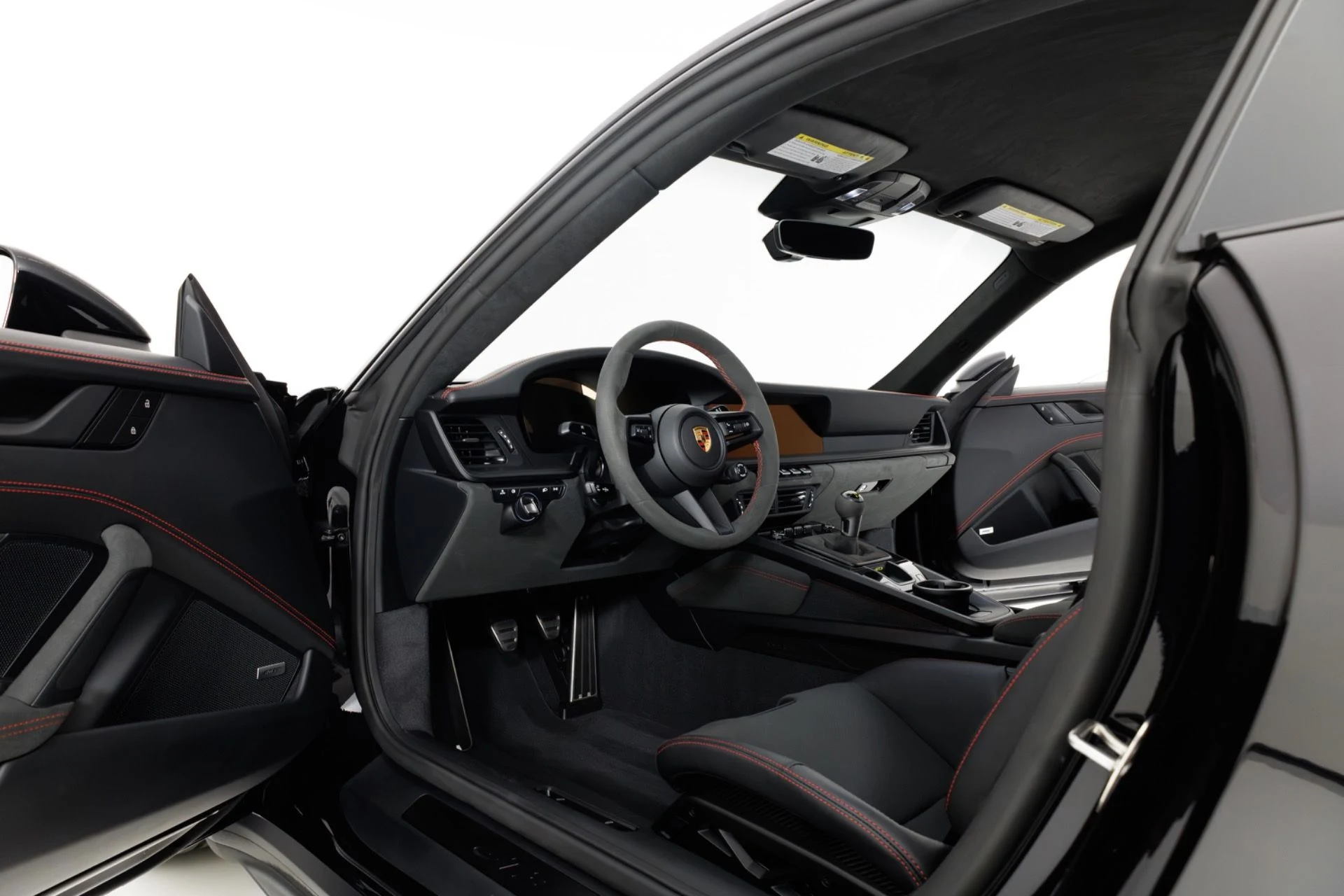 mph013_1578951312_Used_2025_Porsche_911_GT_3_1777071827_143333a155
