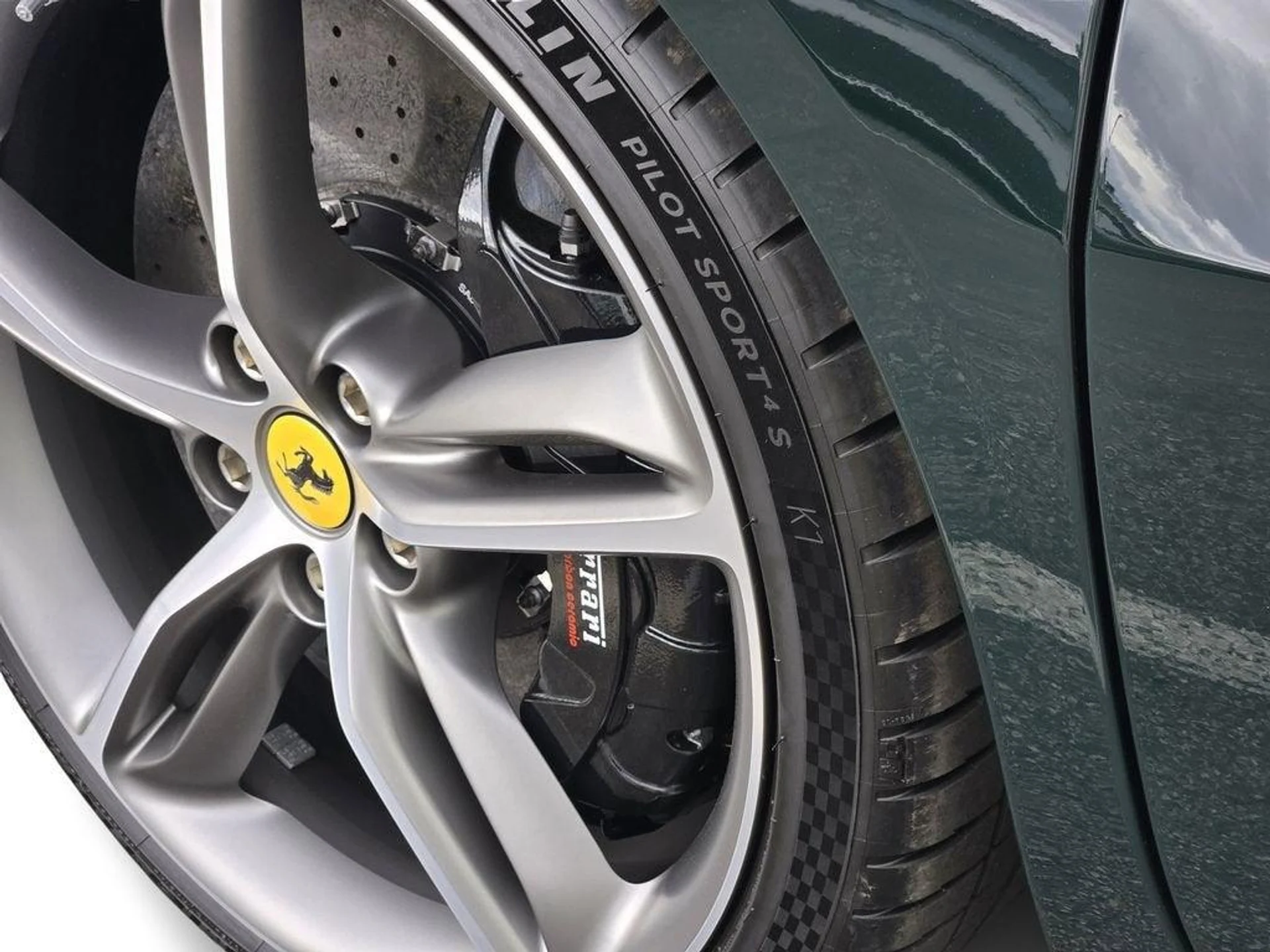 mph013_1579210450_Used_2024_Ferrari_296_GTS_1775320567_e7eba0149d