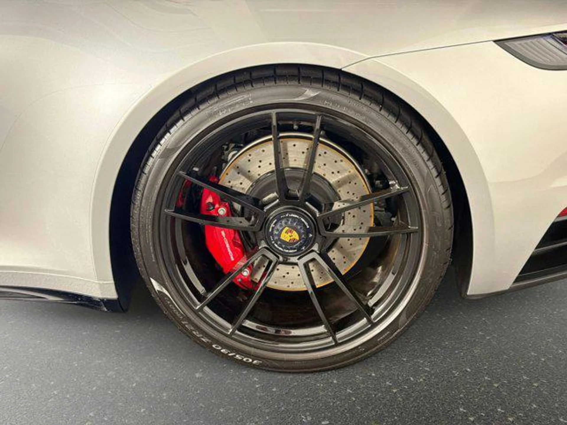 mph013_1580672827_3p_JKG_9_Zv_Cq_E37_Z_Am_Zhpfcr4x_Er0_d8a88c7acf