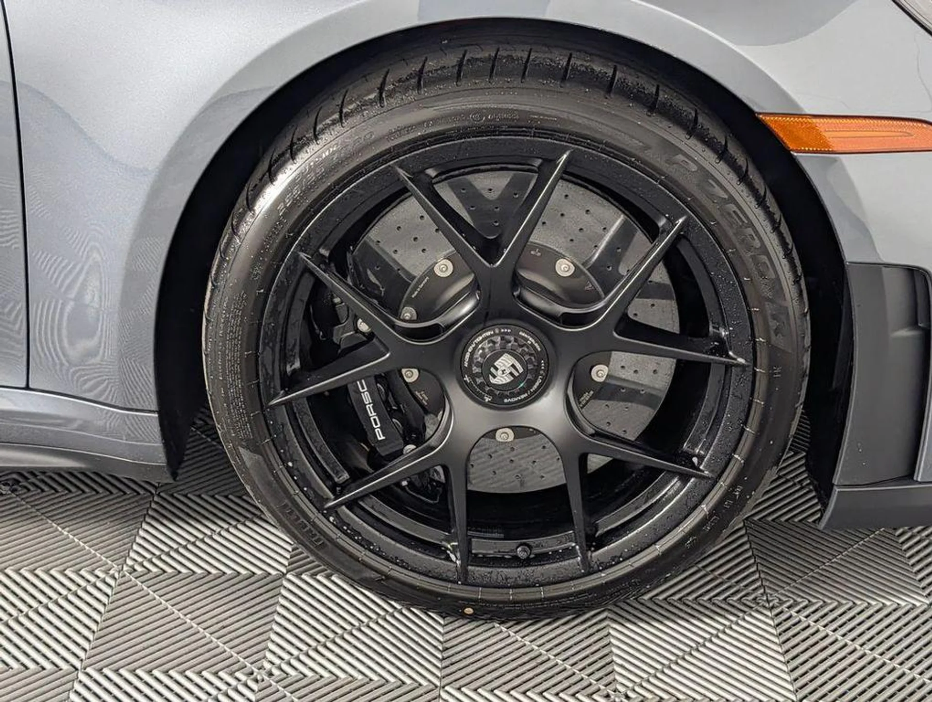 mph013_1581598201_9p_R4_N7h_FSKX_7je_L_Gj5yr_Tvz_Cel0_93f9184d27