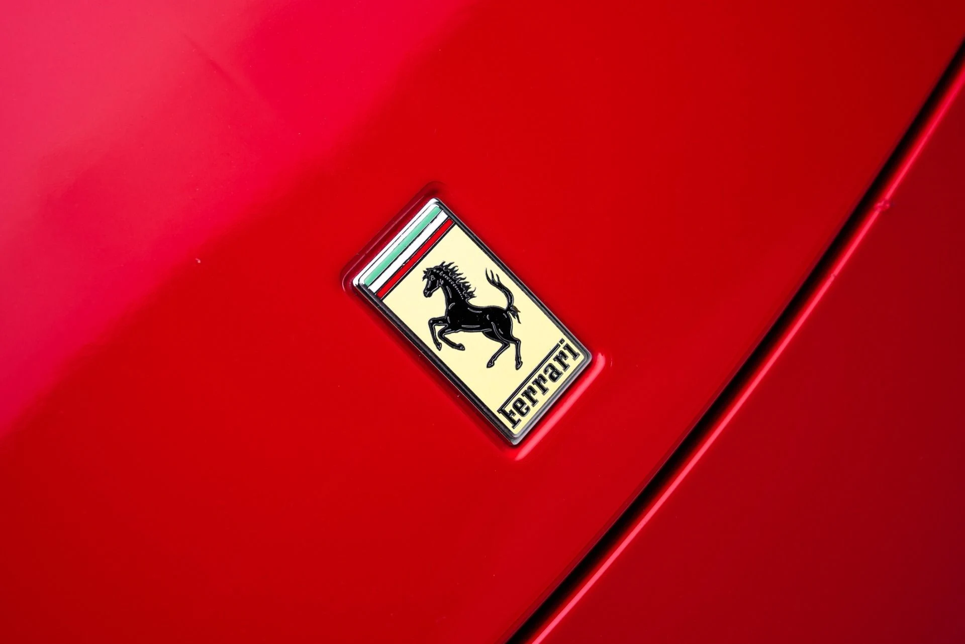 mph013_1584717600_Used_2012_Ferrari_458_Italia_1774895288_7b6d837480