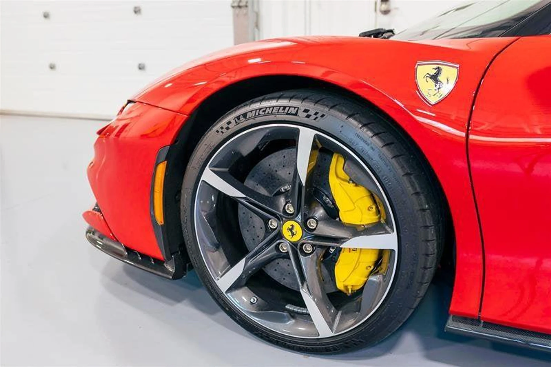 mph013_1587469393_Used_2025_Ferrari_SF_90_Spider_Base_1782922726_647f6f7cbb