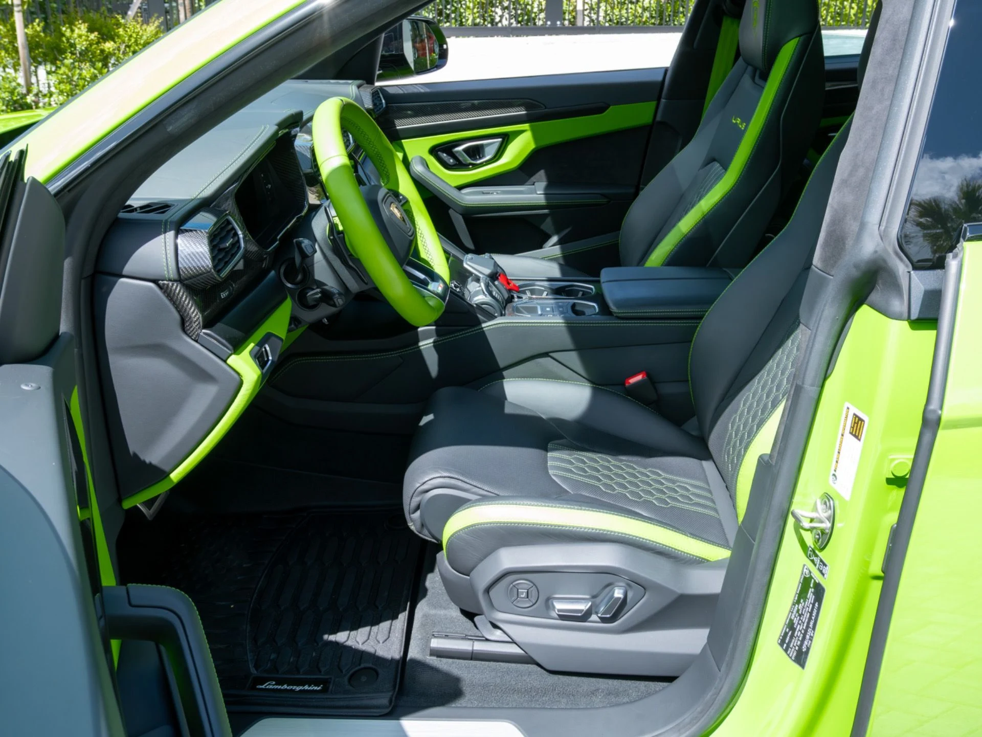 mph013_158799948_Used_2024_Lamborghini_Urus_S_1775489521_73095f1e03