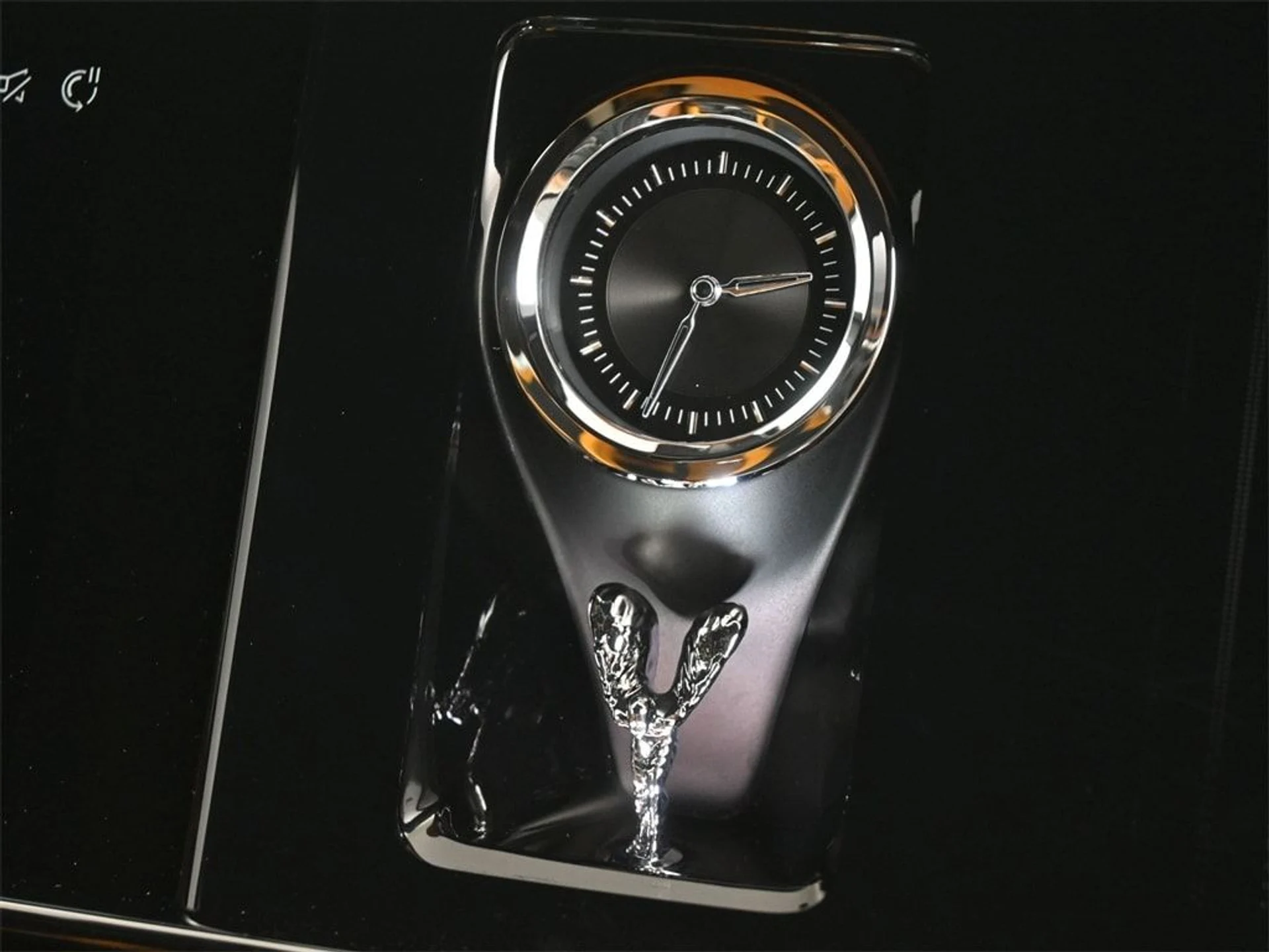 mph013_1588979449_b8aef55d40b65f4f68880eab77d6a635x_135cf7c7eb