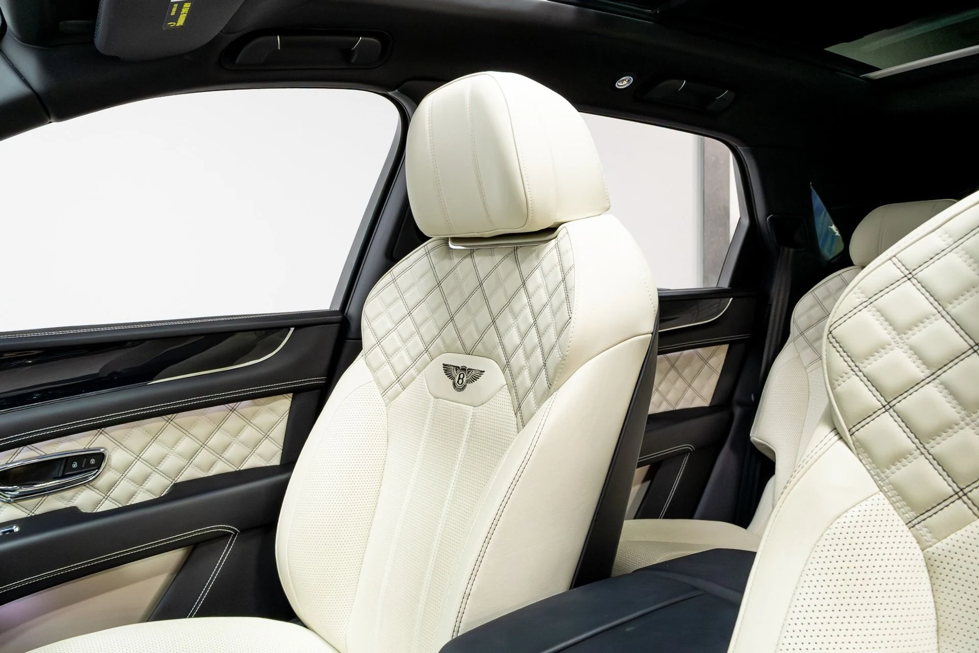 mph013_1590322895_Used_2021_Bentley_Bentayga_V8_First_Edition_1774291657_59c9b07736