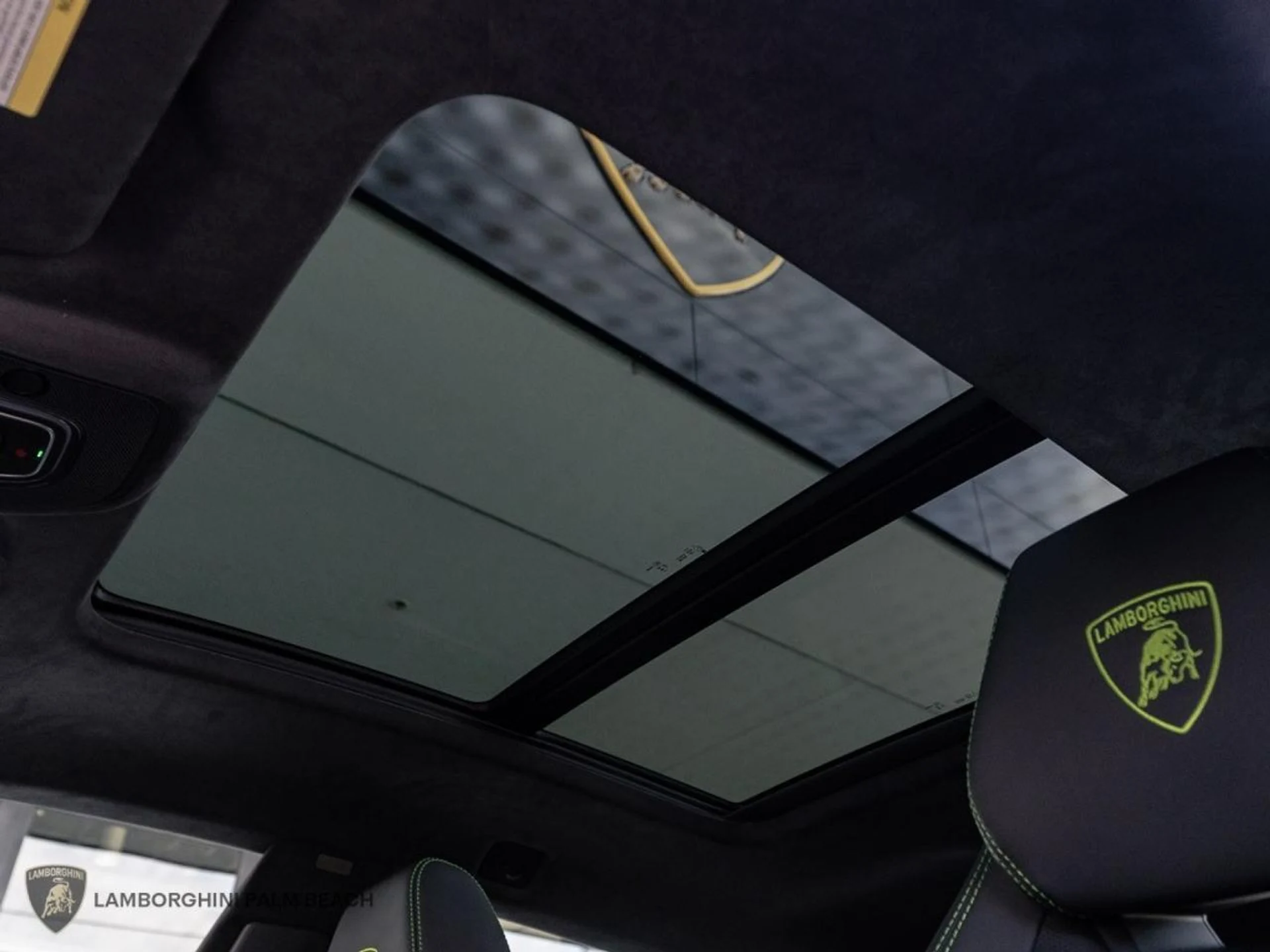 mph013_159380395_f81f2d5492314a8f329e639fd7d8987b_98832ab67c