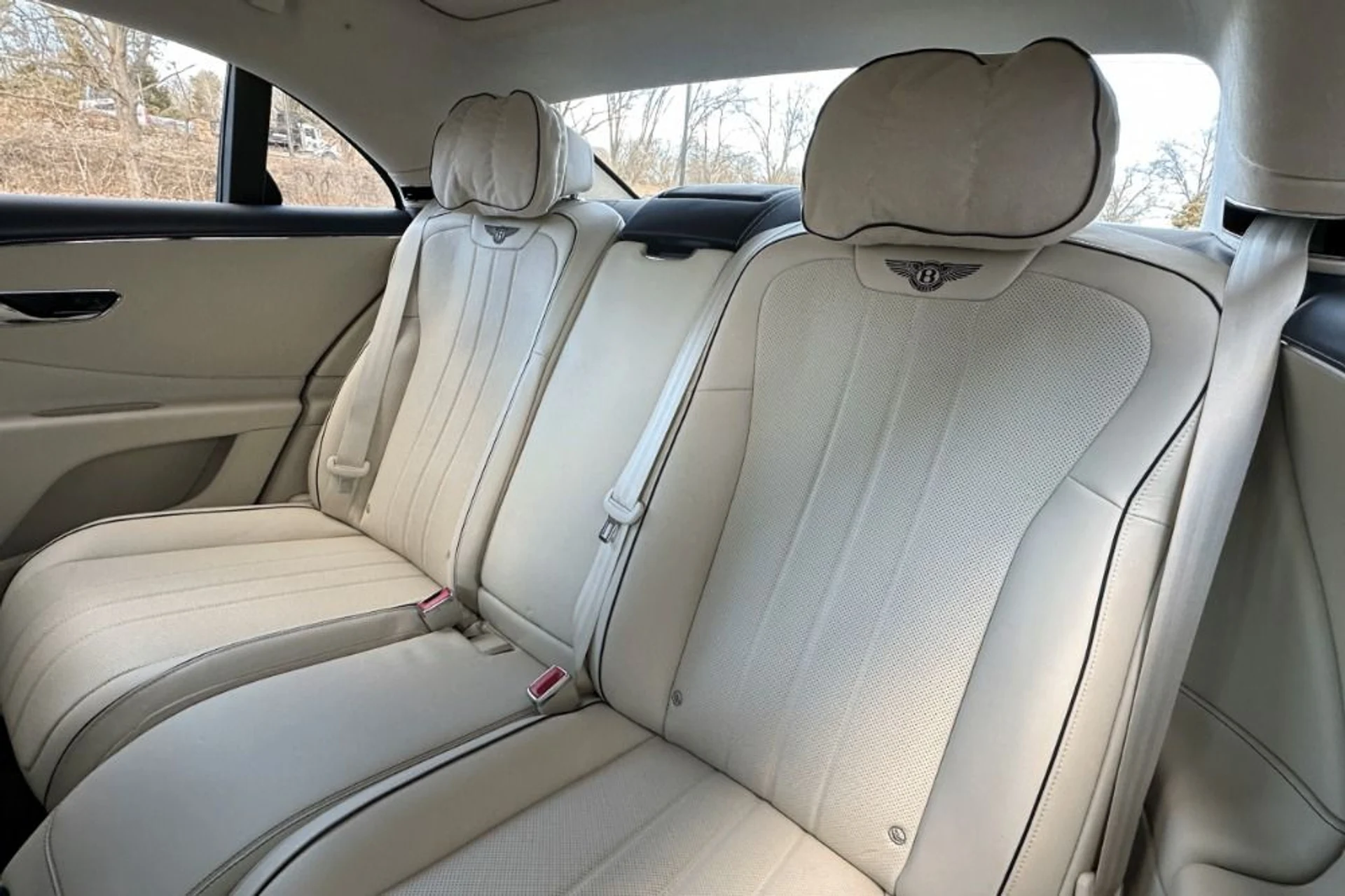 mph013_1594410708_New_2026_Bentley_Flying_Spur_1765792521_72f5945bfa