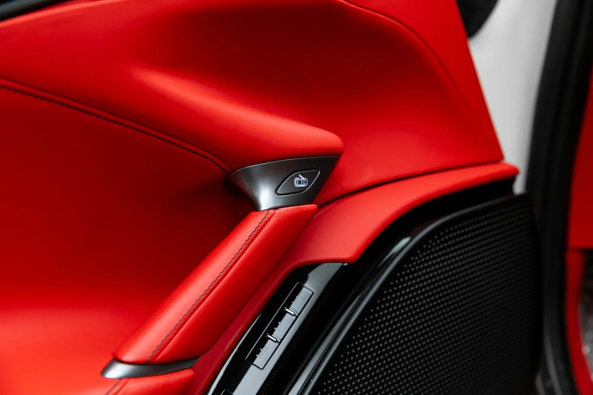 mph013_1596506387_06d73ec450cf4a0b88ed119182c5933c_5ad038afef