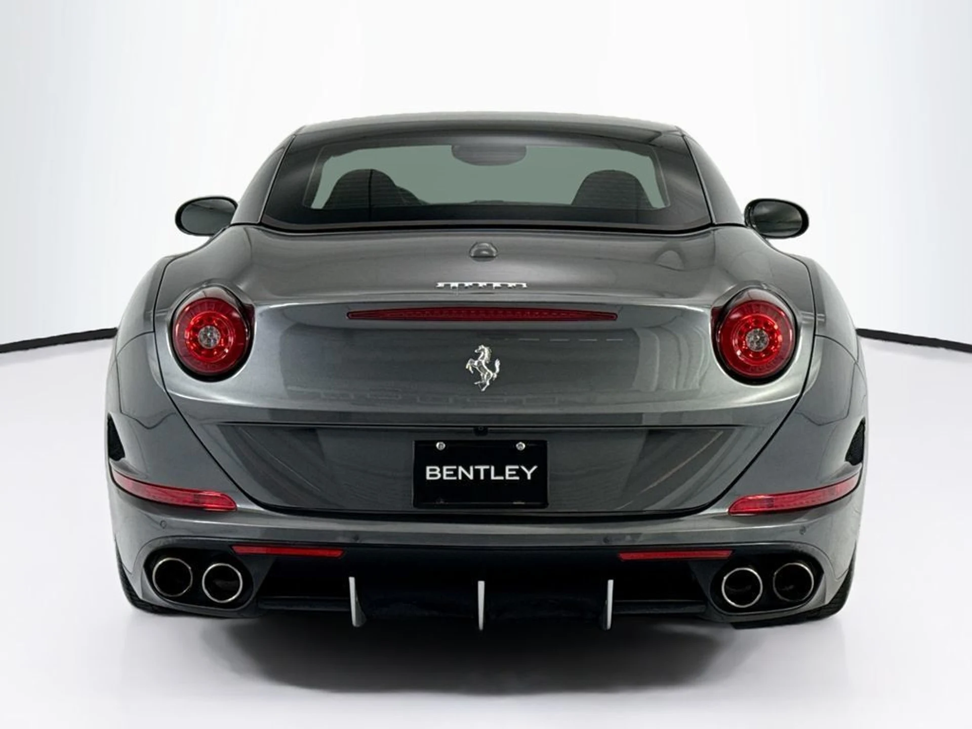 mph013_1603646073_used_2015_ferrari_california_t2drconvertible_8119_23024699_14_1024_cf70cd460d