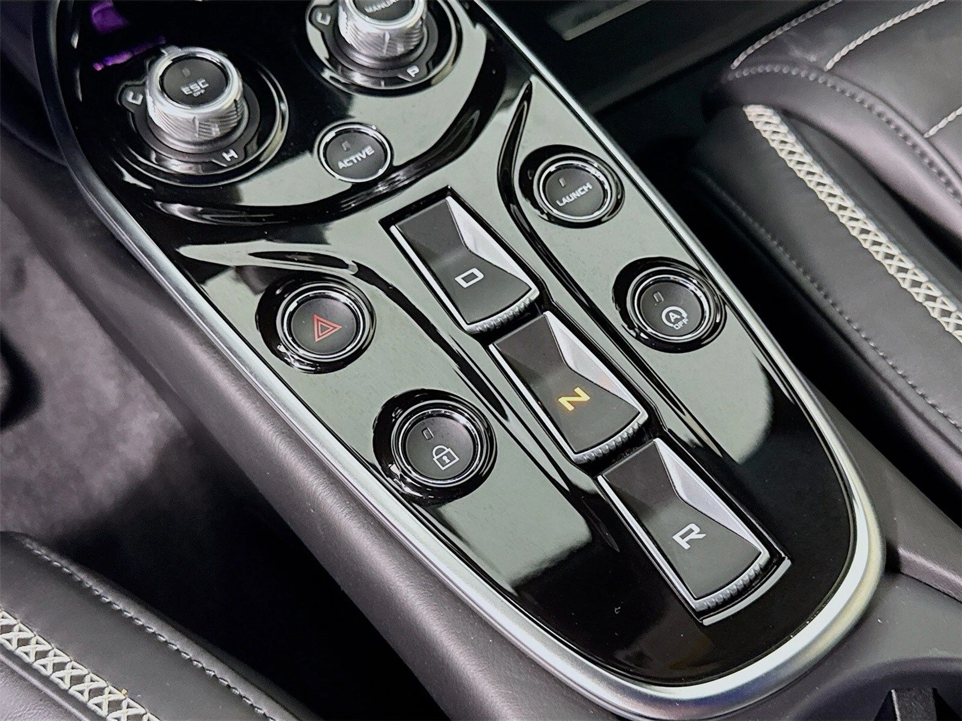 mph013_1603680837_c8f6691688e042116617586bca8a447dx_5505baac66