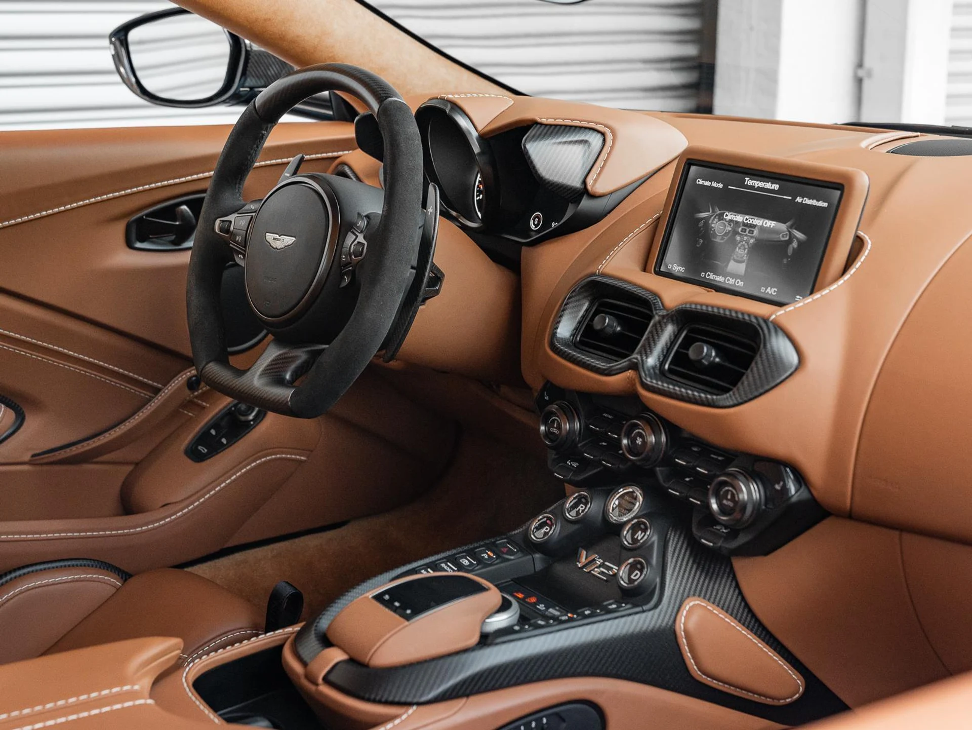 mph013_1608401366_Used_2023_Aston_Martin_Vantage_V12_1780952609_407ce4900f