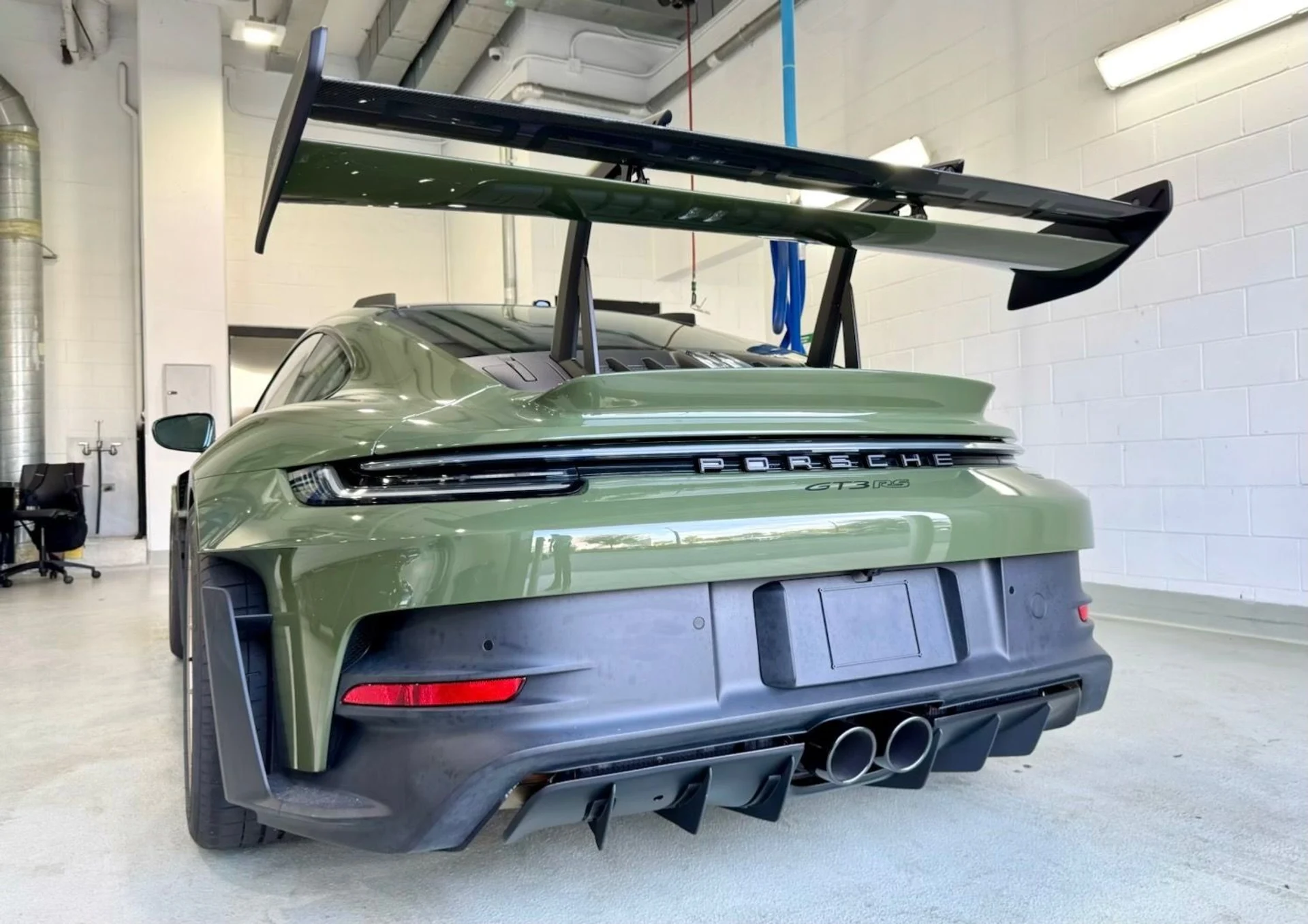 mph013_1610682673_Used_2024_Porsche_911_GT_3_RS_1769797360_2012aa74f7