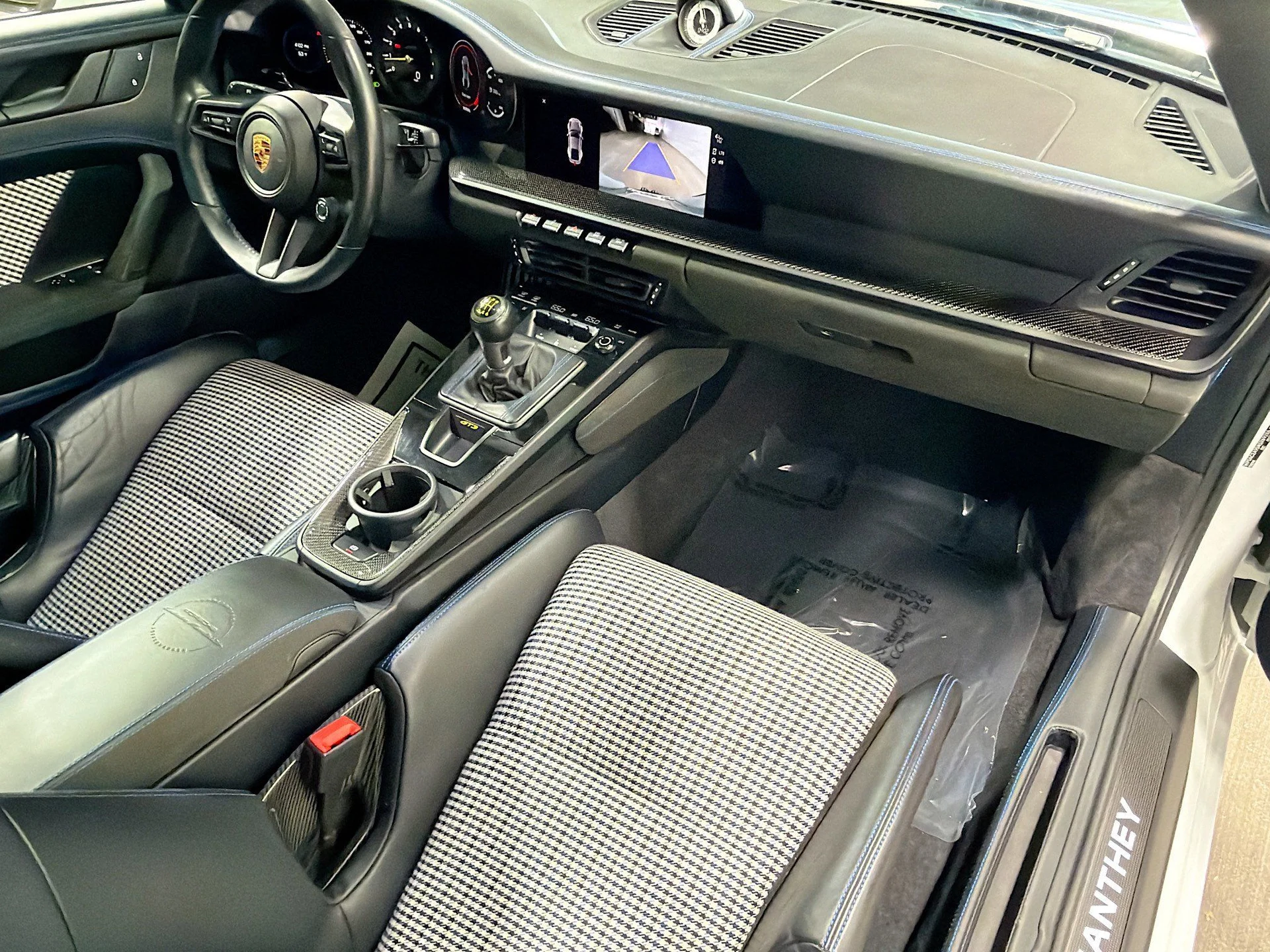 mph013_1613415890_9a66ad96c9ccd97a179a1c51c7f4a8e3_d24abbdbbb