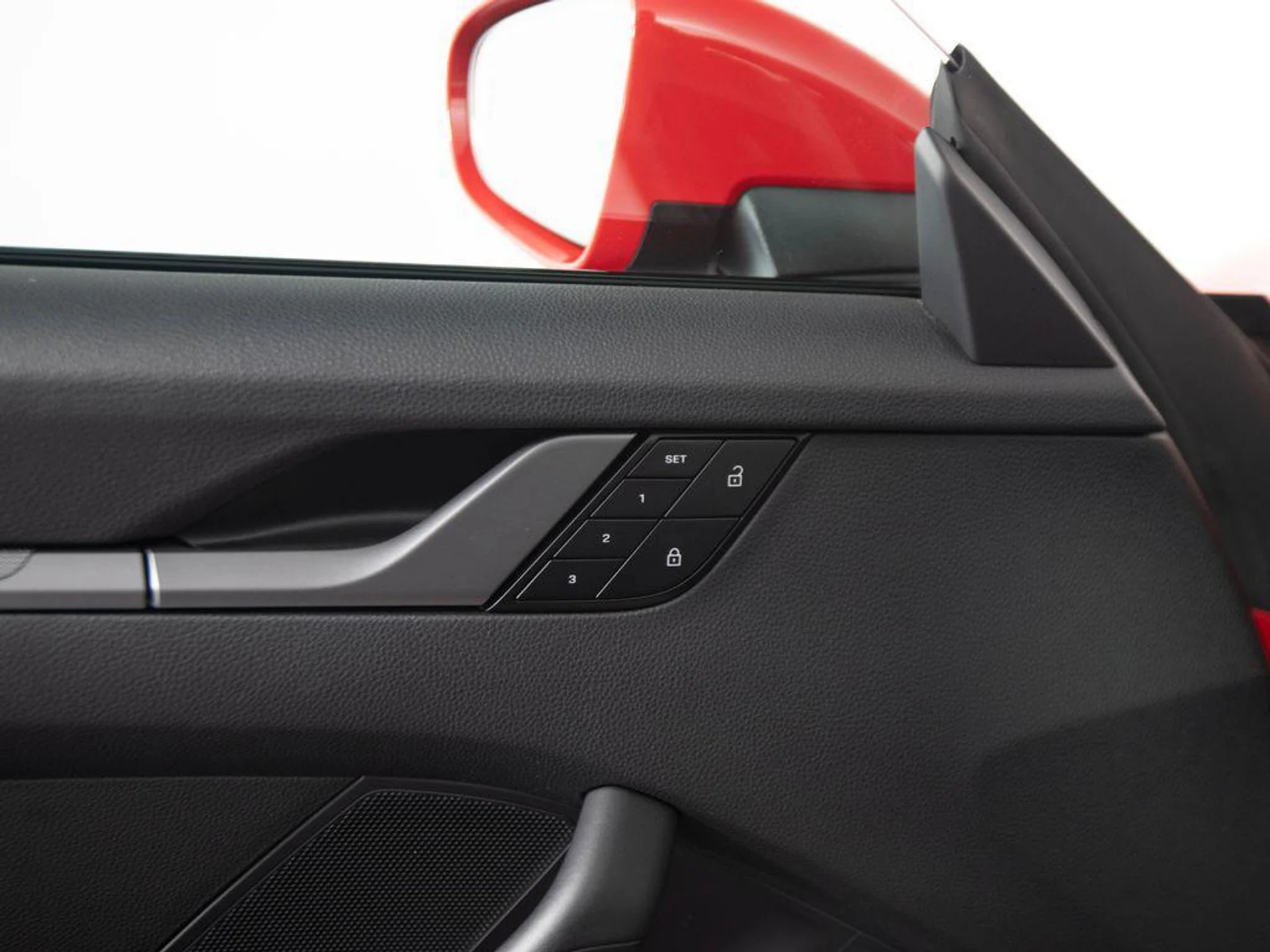 mph013_1617208522_J_Uni_3l7_Jgi4_B_Li_Zvc5_H52_Xxz48_99eca04412