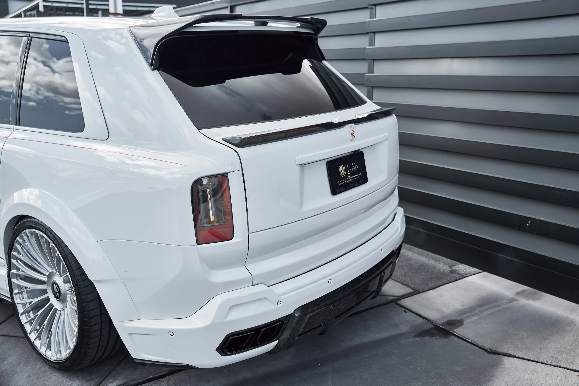 mph013_1618046365_Used_2026_Rolls_Royce_Cullinan_Base_1766884716_5b36e5e9b2