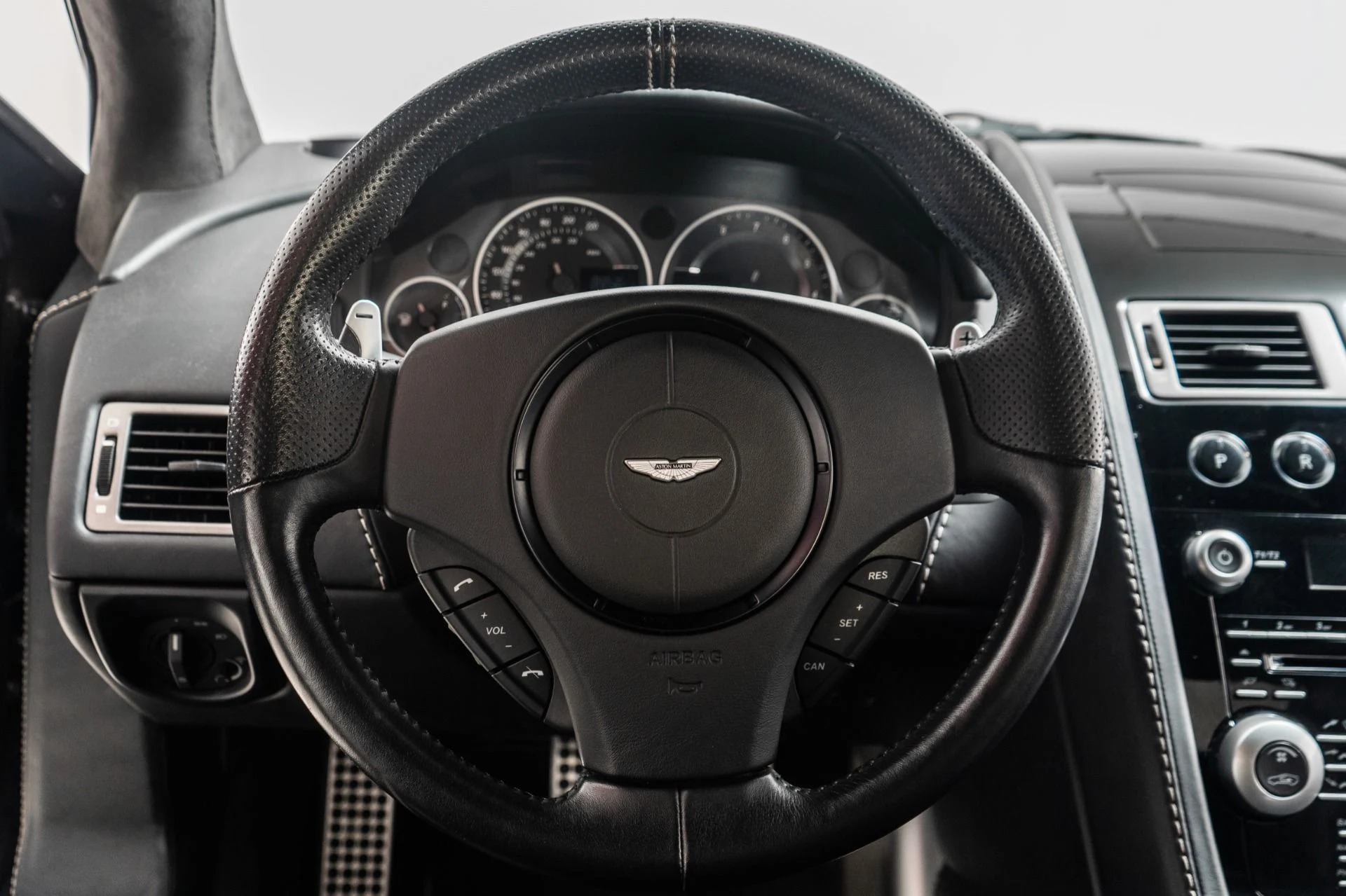 mph013_1626560456_Used_2009_Aston_Martin_DBS_1753978319_b49cc16fae