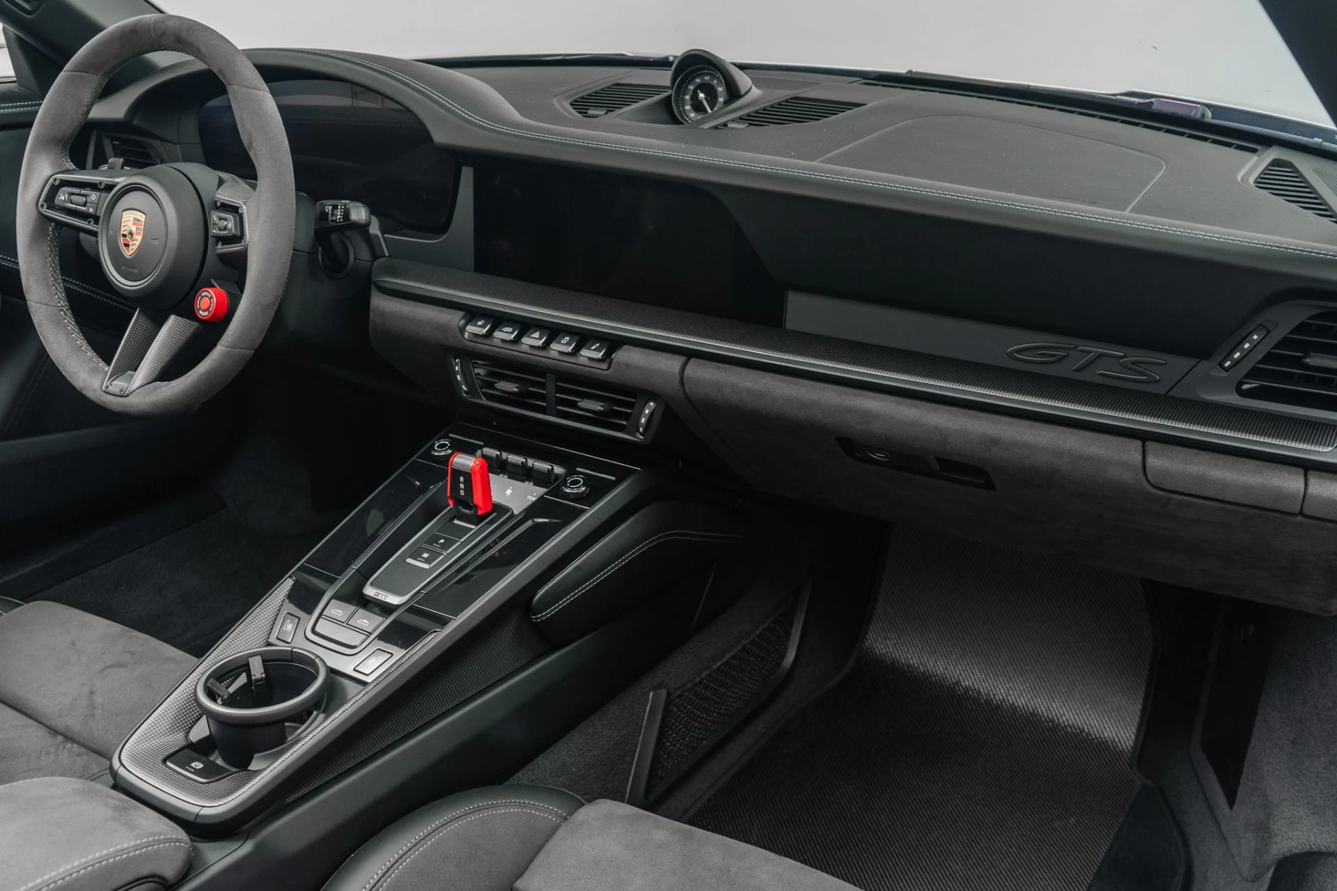 mph013_1630481407_Used_2025_Porsche_911_Targa_4_GTS_1783373195_72d0c95197