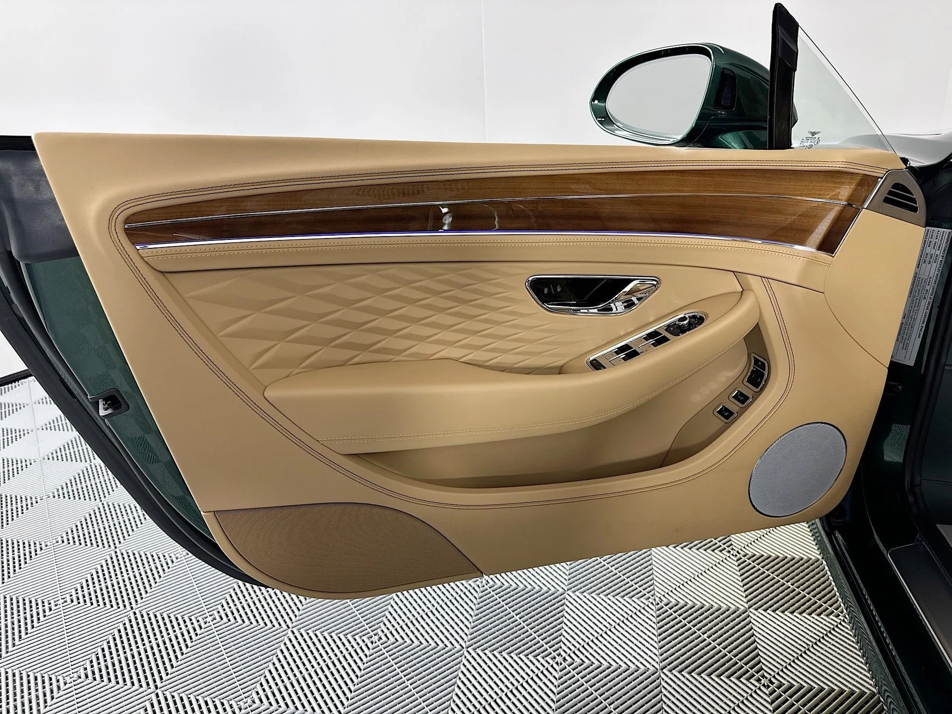 mph013_1647703185_14_59382f074e