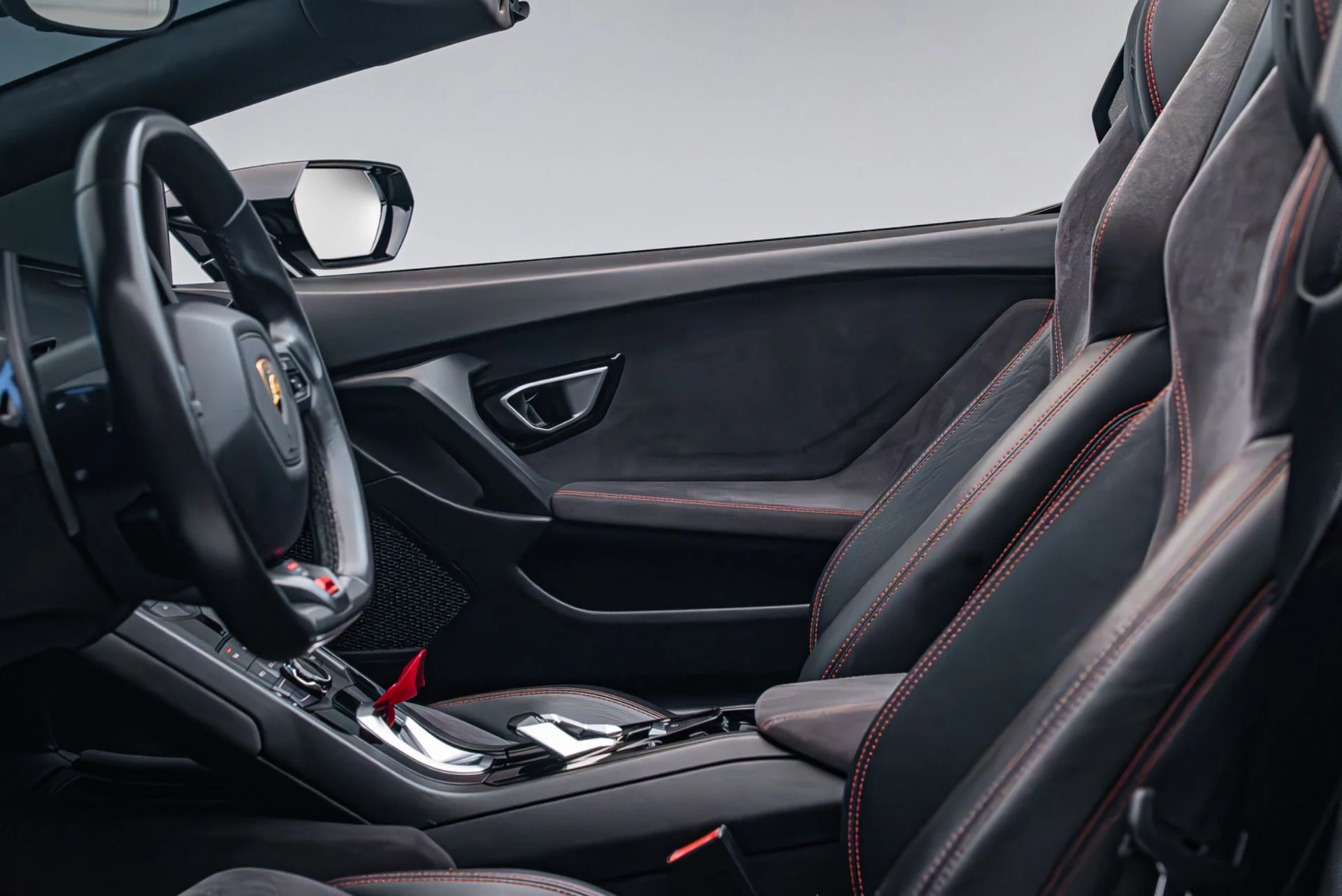 mph013_1651867224_Used_2016_Lamborghini_Huracan_LP_610_4_Spyder_1781713256_9c6aeafd16