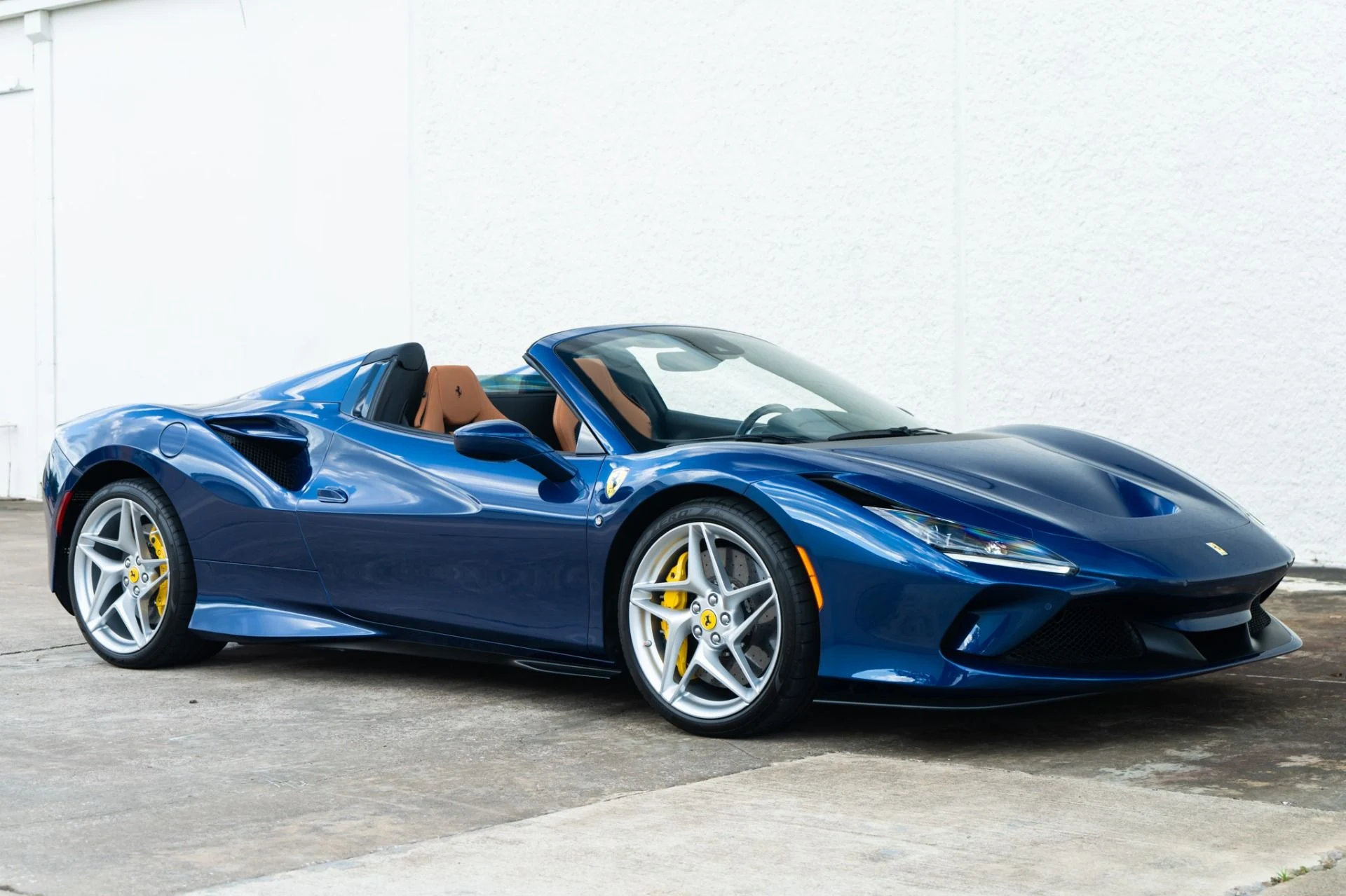 mph013_1656459594_Used_2022_Ferrari_F8_Spider_1779493507_1d2c25c2ee