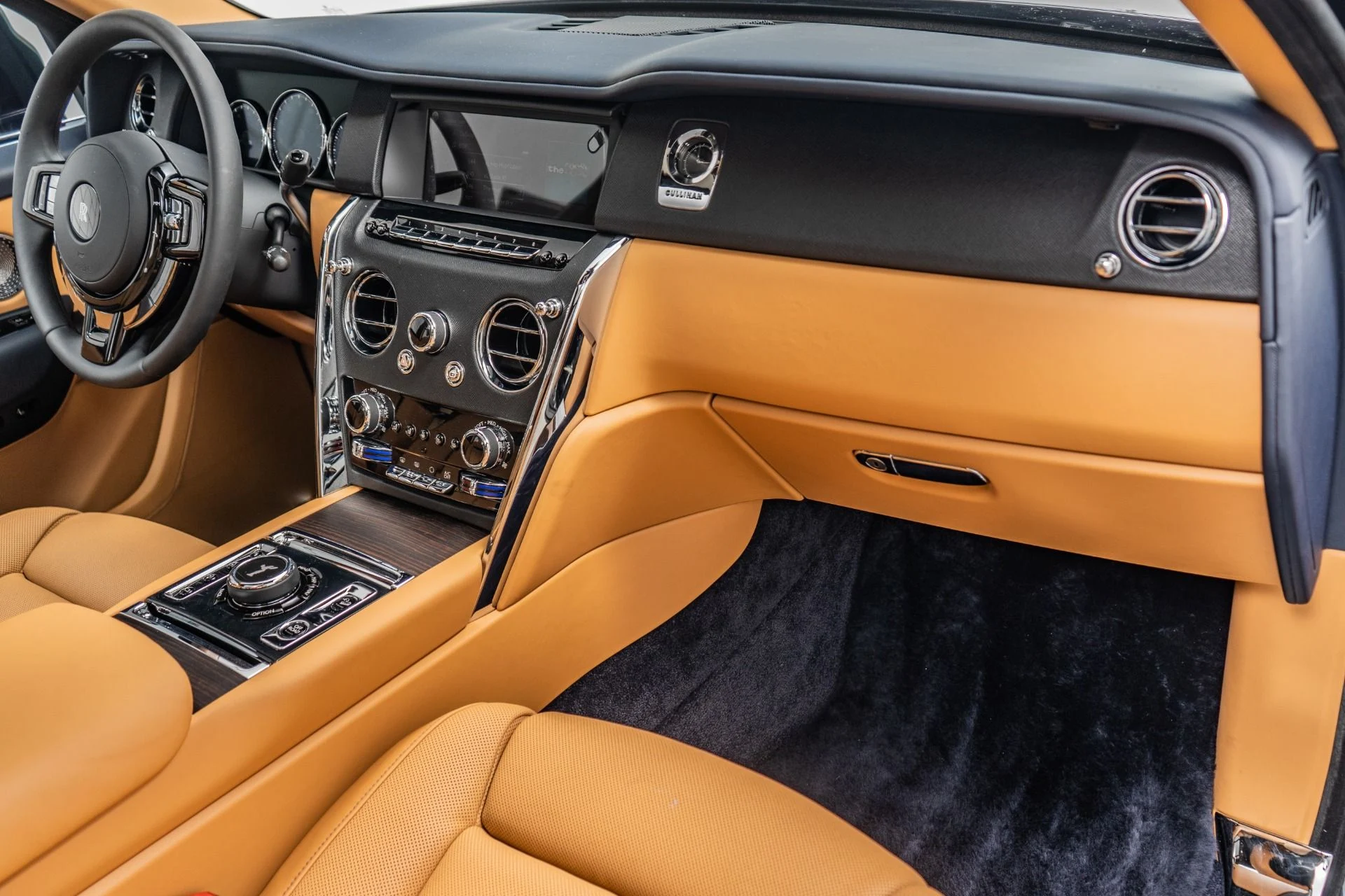 mph013_1659794666_Used_2020_Rolls_Royce_Cullinan_Rear_Theatre_Configuration_Bespoke_Audio_Picnic_Tables_1785529076_1eee17943c